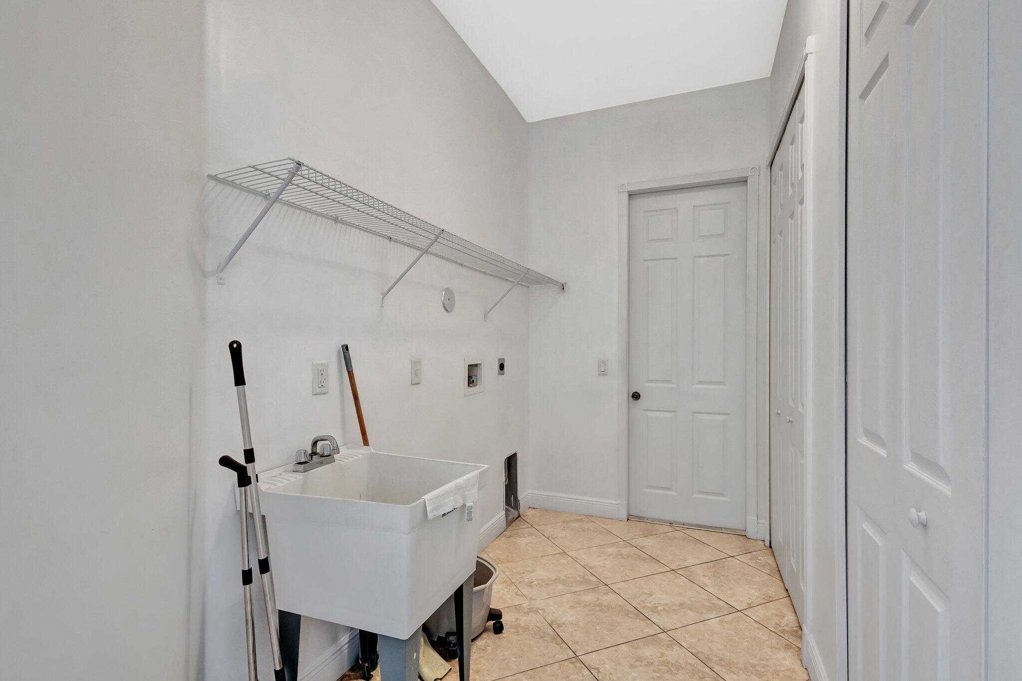 Port Saint Lucie, Florida, 34953, United States, 4 Bedrooms Bedrooms, ,4 BathroomsBathrooms,Residential,For Sale,1828192