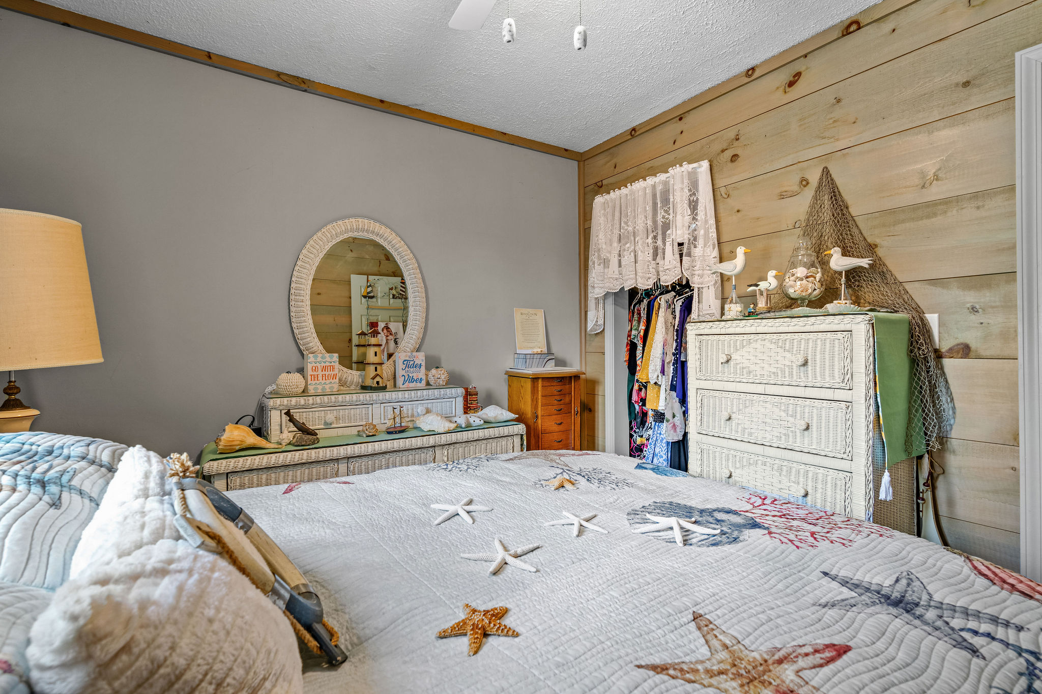 Dandridge, Tennessee, 37725, United States, 2 Bedrooms Bedrooms, ,2 BathroomsBathrooms,Residential,For Sale,1928860