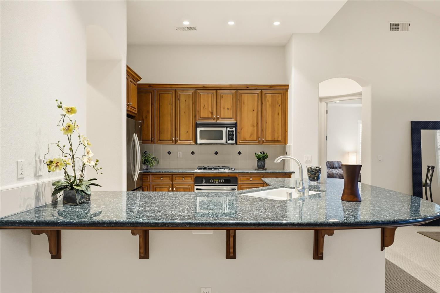 Clovis, California, 93619, United States, 3 Bedrooms Bedrooms, ,2 BathroomsBathrooms,Residential,For Sale,2005966