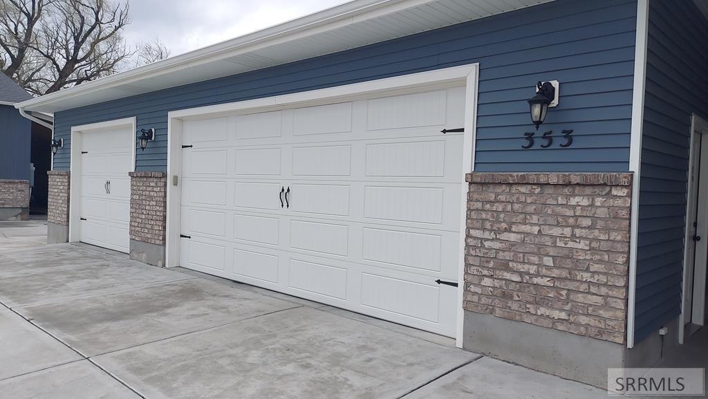 IDAHO FALLS, Idaho, 83401, United States, 5 Bedrooms Bedrooms, ,4 BathroomsBathrooms,Residential,For Sale,1895056
