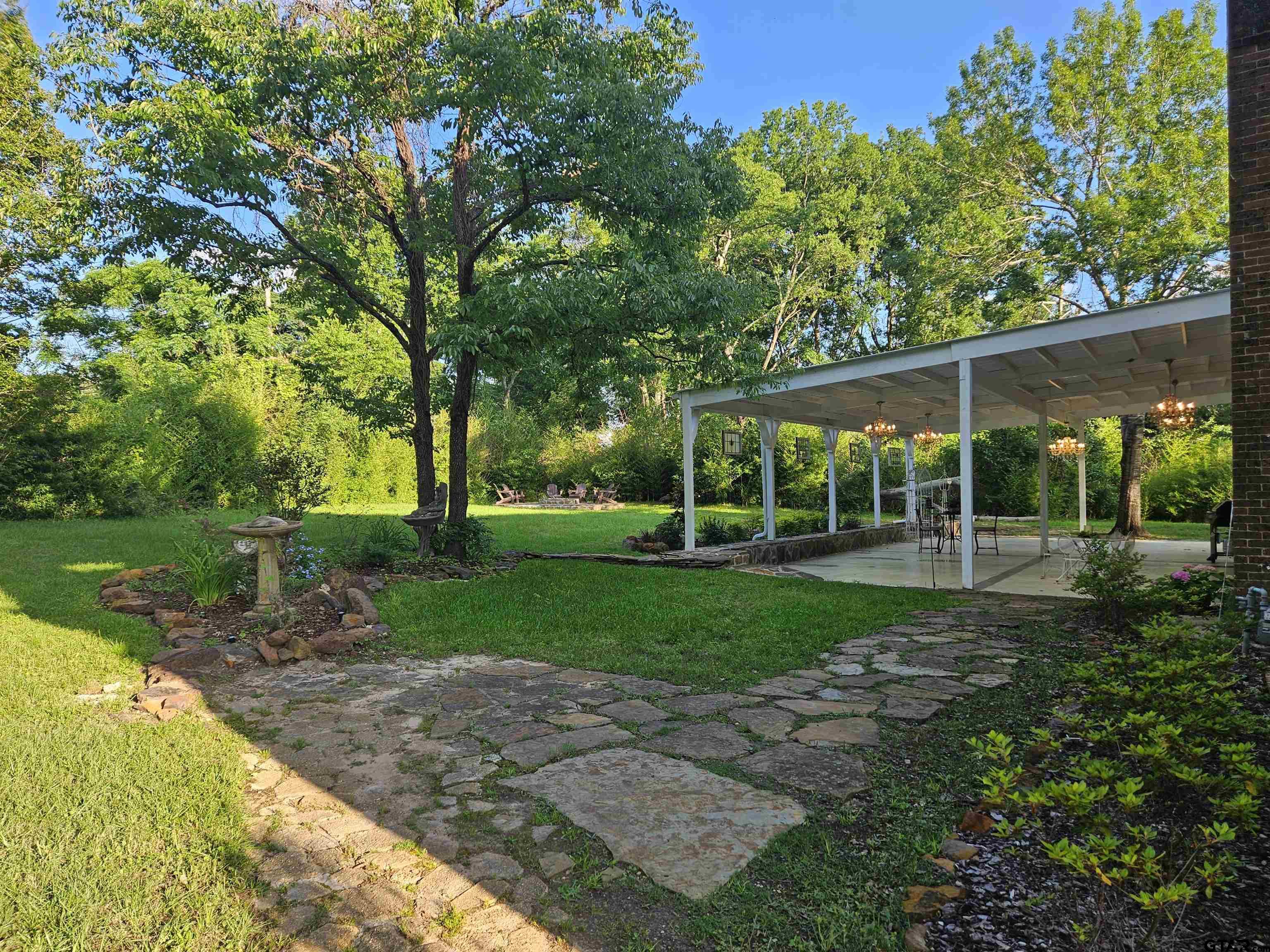 Jacksonville, Texas, 75766, United States, 5 Bedrooms Bedrooms, ,4 BathroomsBathrooms,Residential,For Sale,2000635