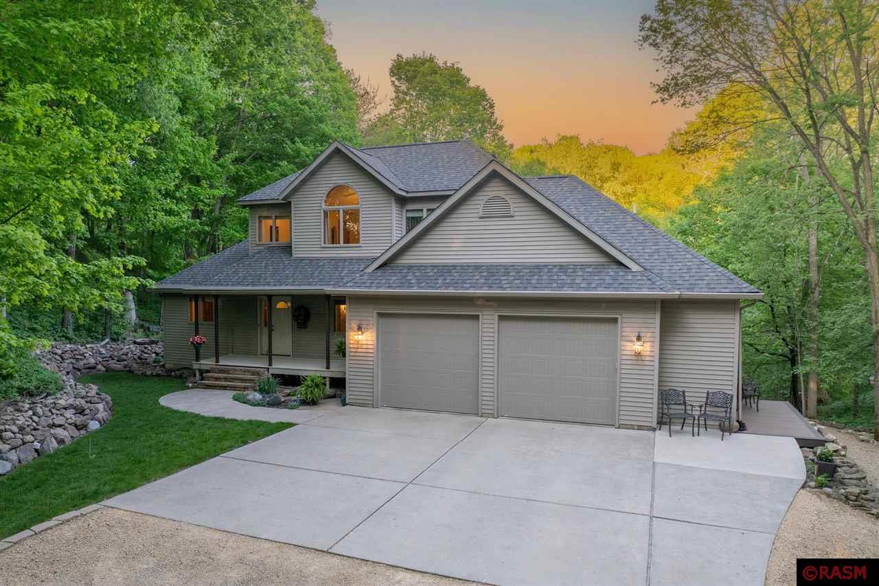 Mankato, Minnesota, 56001, United States, 4 Bedrooms Bedrooms, ,3 BathroomsBathrooms,Residential,For Sale,1841508