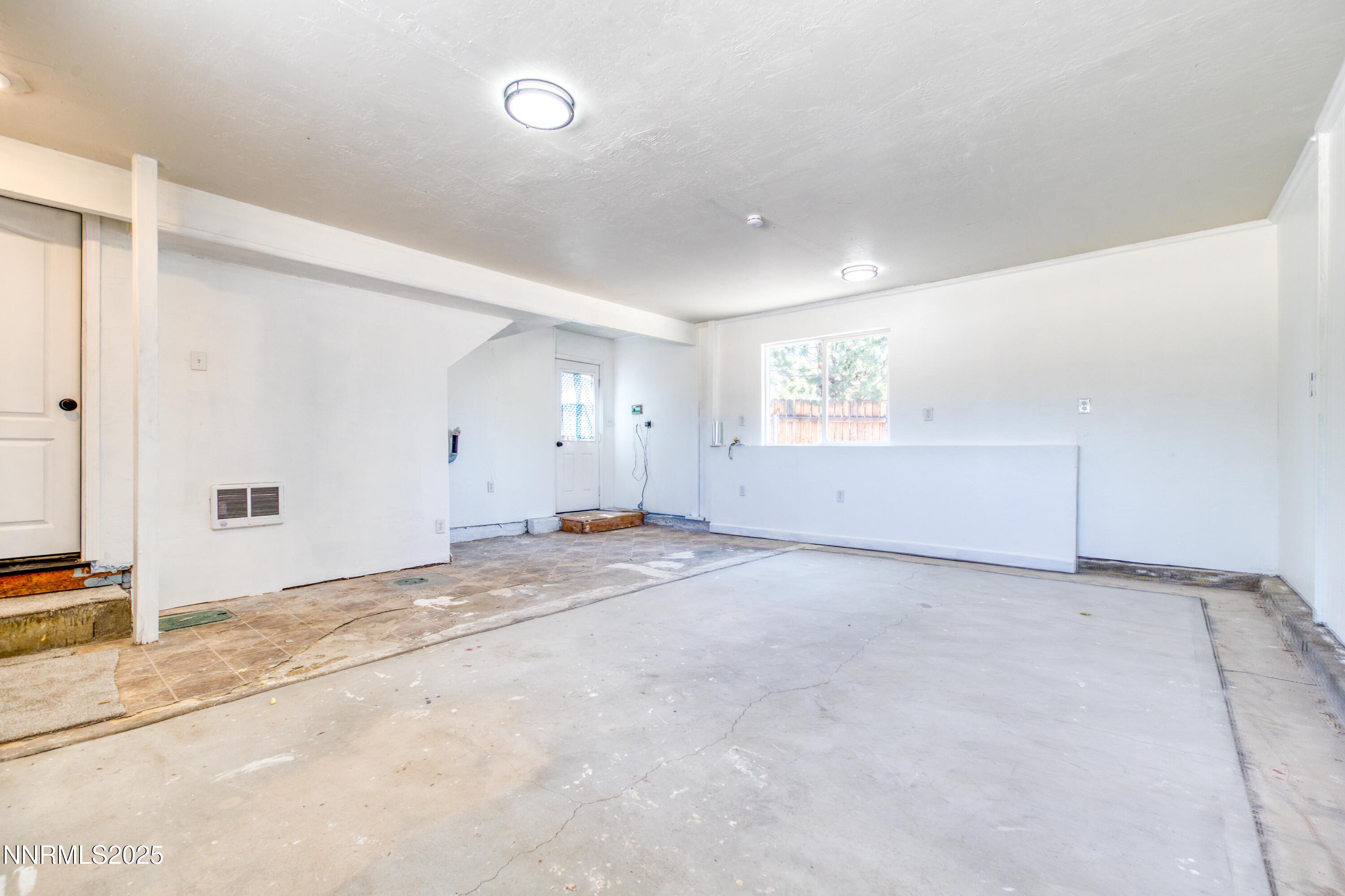 Carson City, Nevada, 89706, United States, 3 Bedrooms Bedrooms, ,2 BathroomsBathrooms,Residential,For Sale,1857346