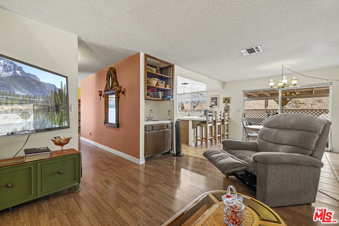Acton, California, 93510, United States, 4 Bedrooms Bedrooms, ,3 BathroomsBathrooms,Residential,For Sale,1897411