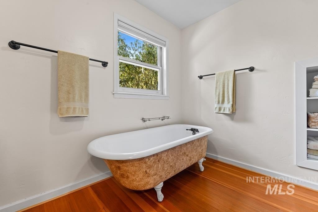 McCall, Idaho, 83638, United States, 4 Bedrooms Bedrooms, ,4 BathroomsBathrooms,Residential,For Sale,1763190