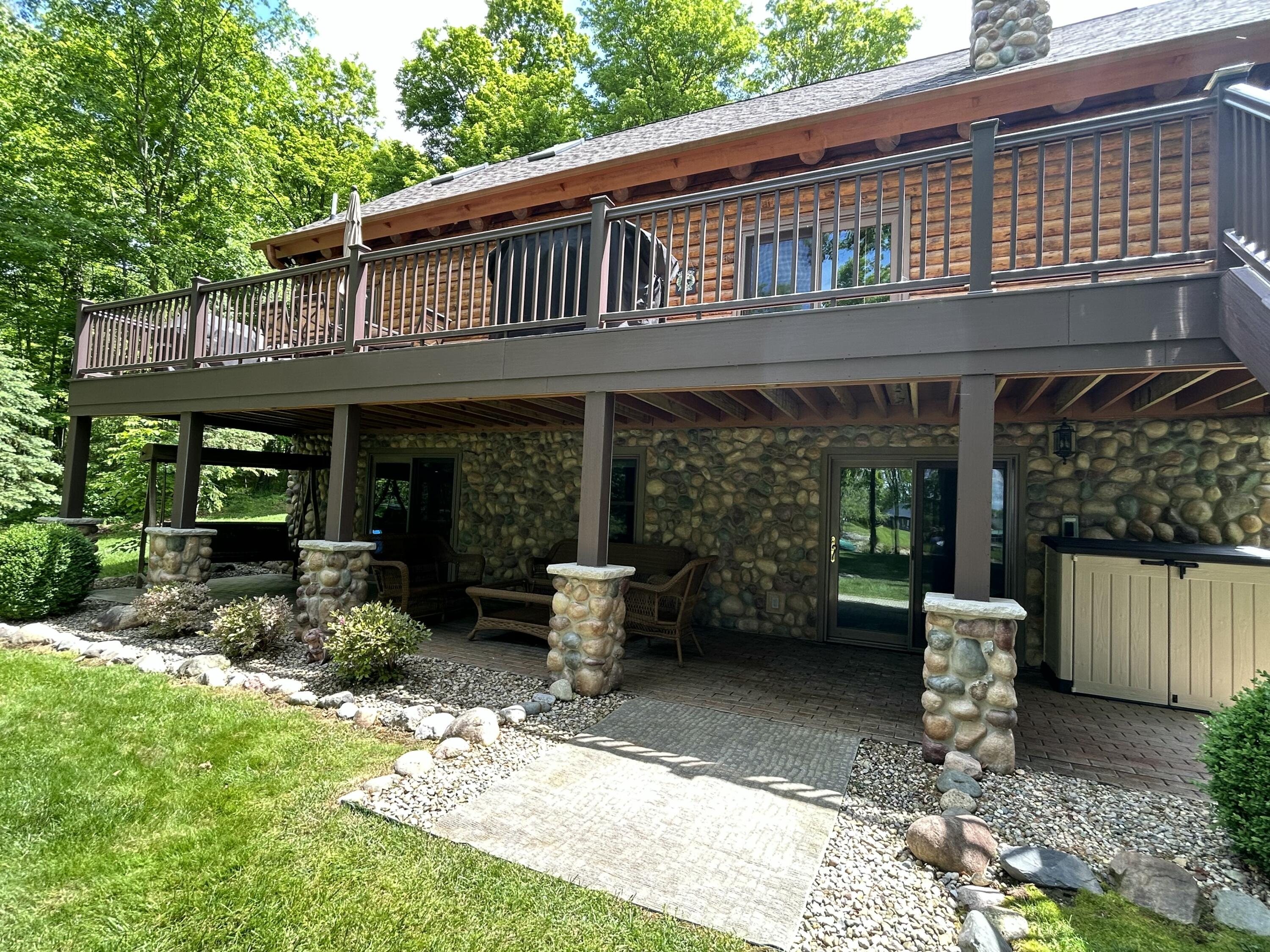 Camden, Michigan, 49232, United States, 3 Bedrooms Bedrooms, ,3 BathroomsBathrooms,Residential,For Sale,1869275