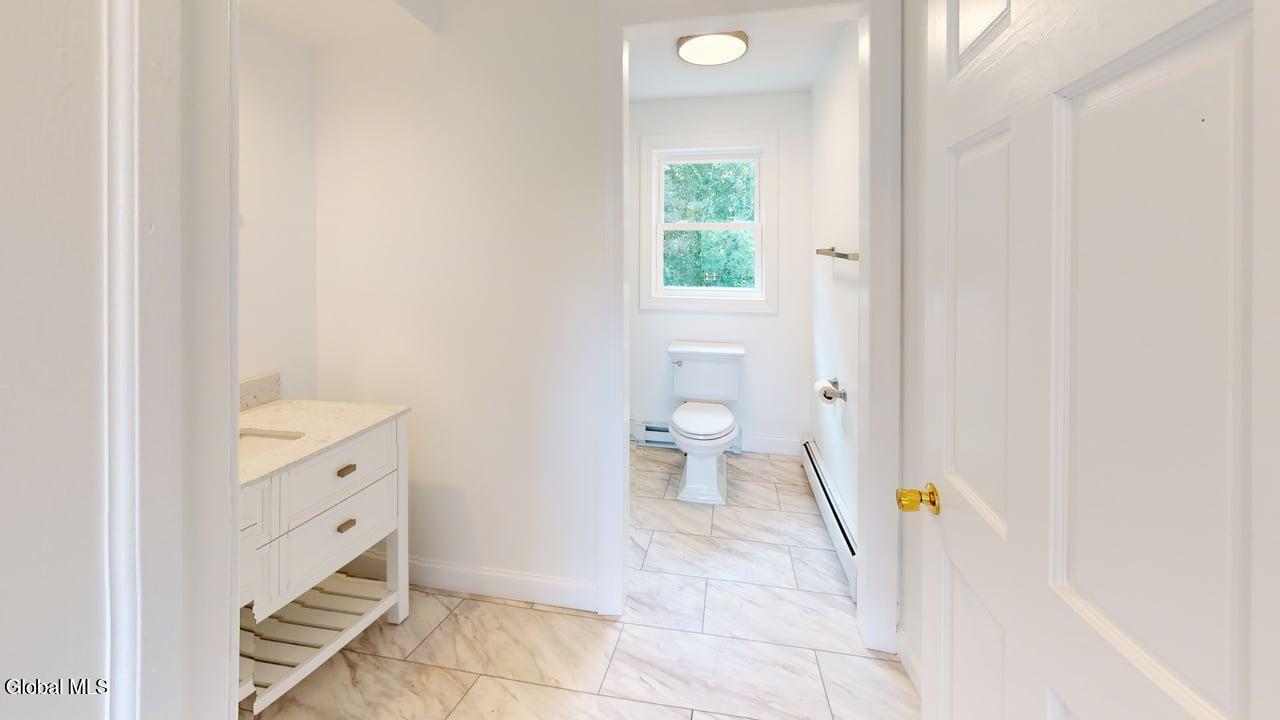 Summit, New York, 12175, United States, 3 Bedrooms Bedrooms, ,4 BathroomsBathrooms,Residential,For Sale,1942619