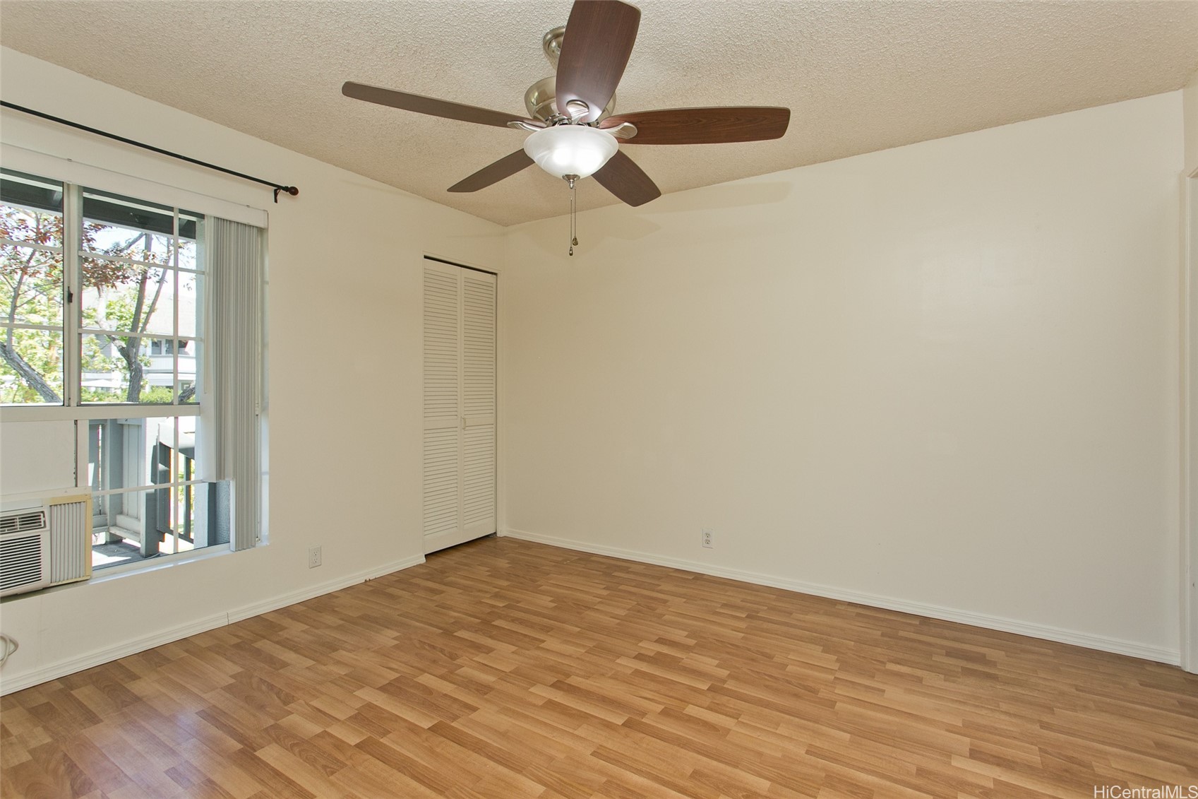 Honolulu, Hawaii, 96818, United States, 2 Bedrooms Bedrooms, ,2 BathroomsBathrooms,Residential,For Sale,1972744