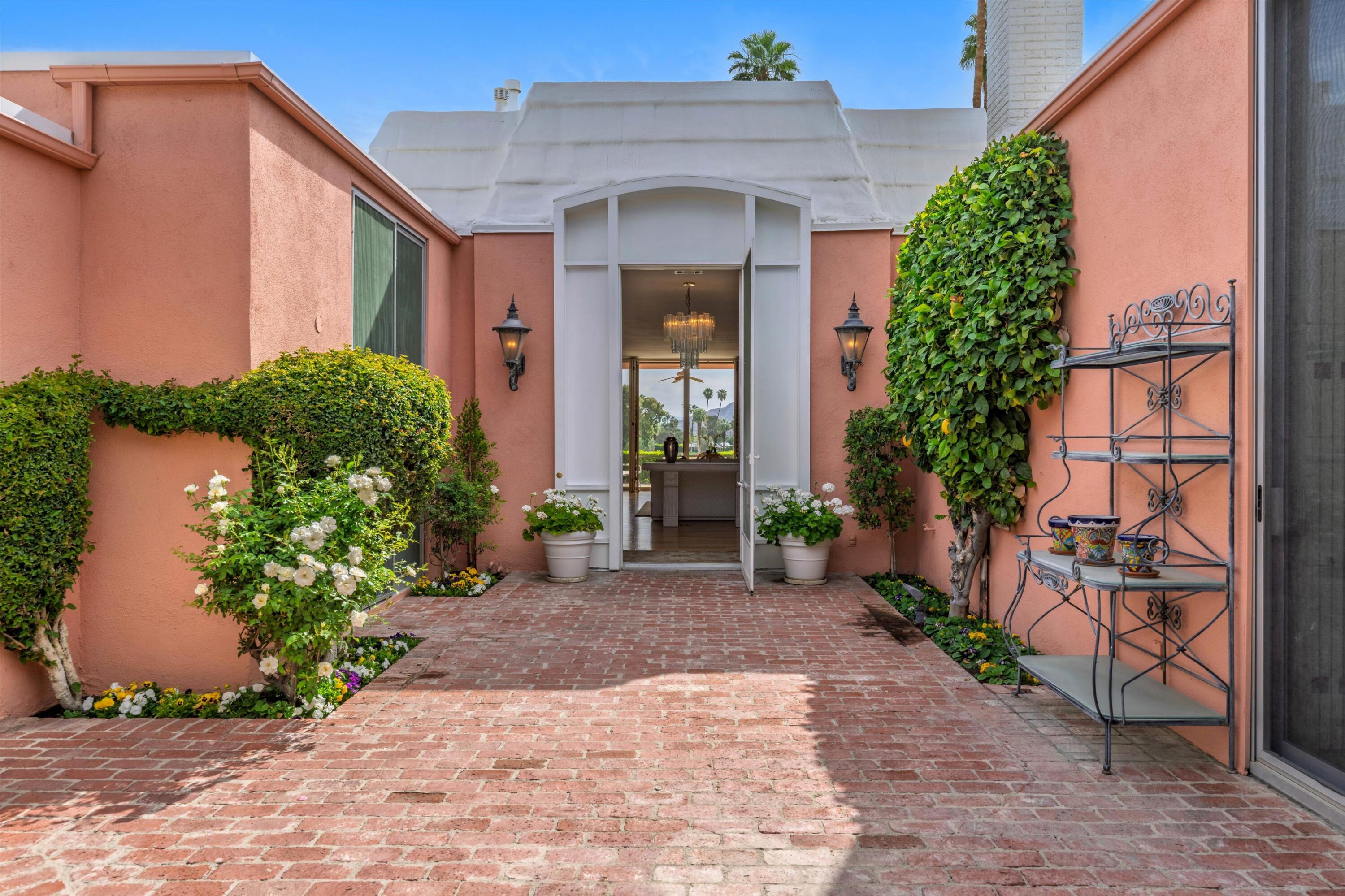 Palm Desert, California, 92260, United States, 4 Bedrooms Bedrooms, ,2 BathroomsBathrooms,Residential,For Sale,1766420