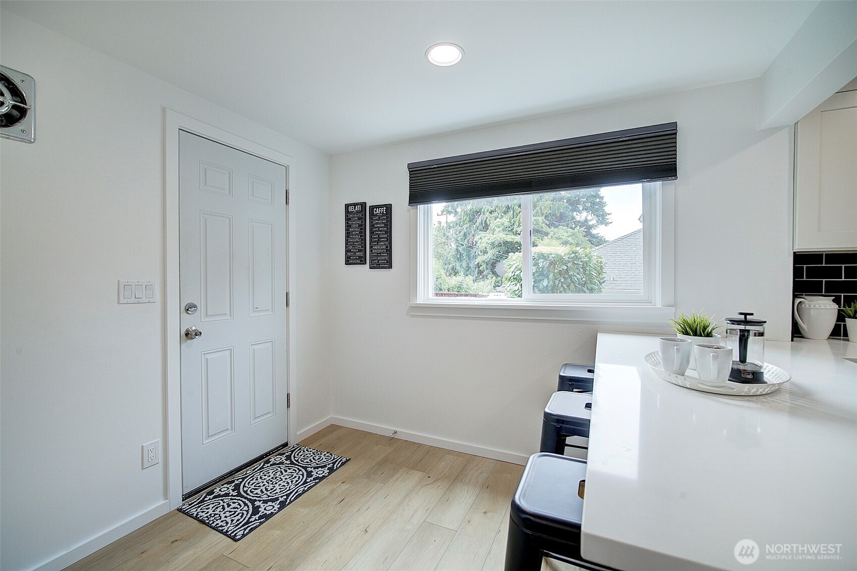 Seattle, Washington, 98126, United States, 3 Bedrooms Bedrooms, ,2 BathroomsBathrooms,Residential,For Sale,1882330