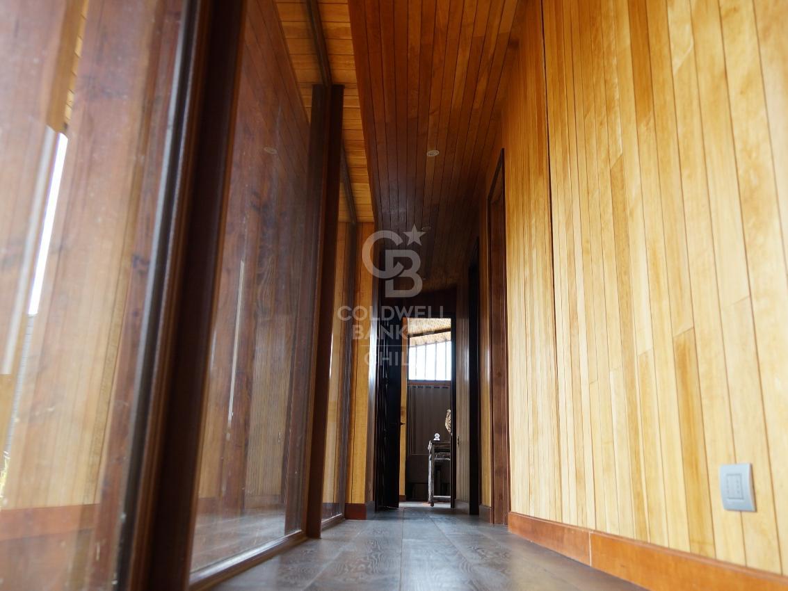 Panguipulli, Chile, 4 Bedrooms Bedrooms, ,3 BathroomsBathrooms,Residential,For Sale,1939448