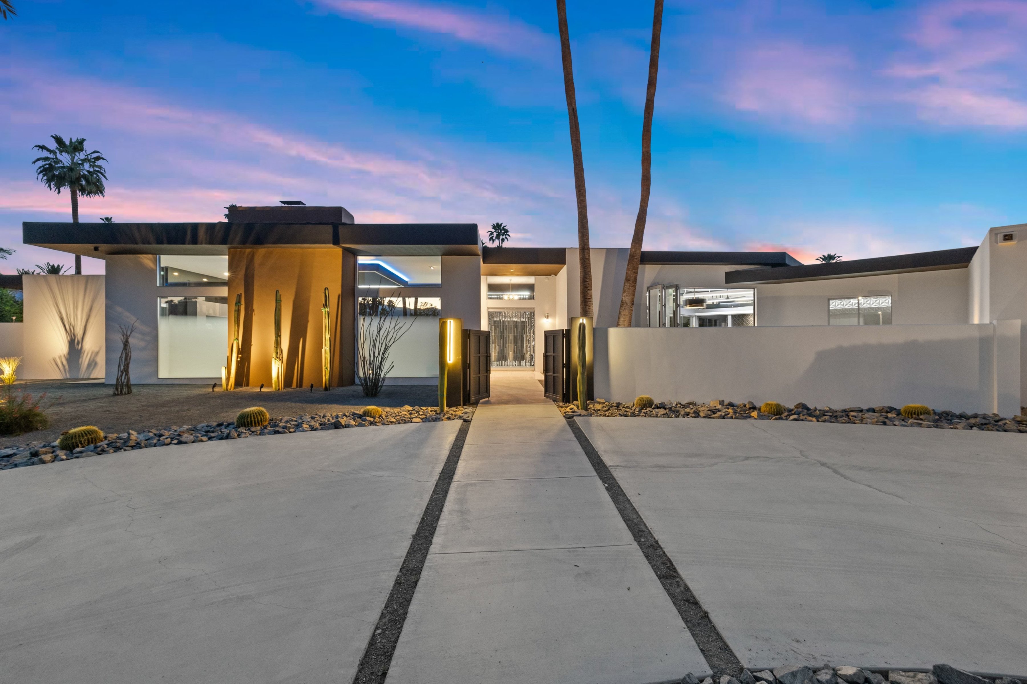  Custom Contemporary On Rare Double Indian Wells Lot - 物件實景