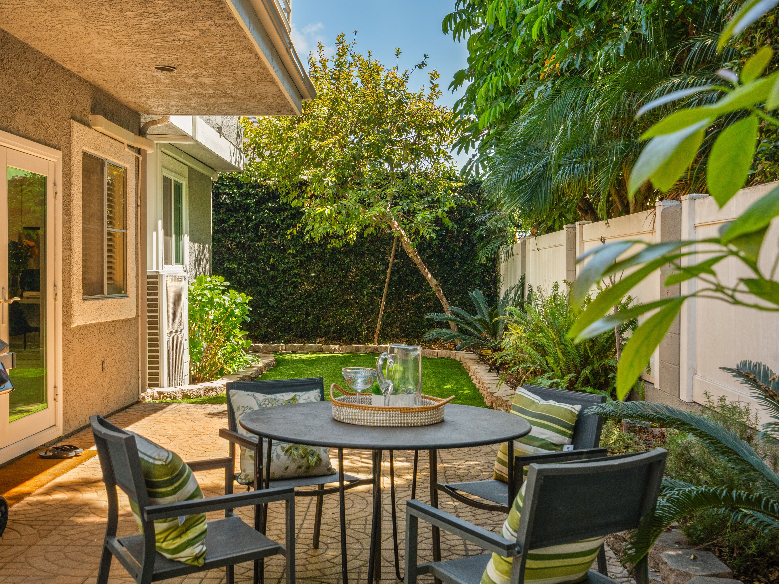  2406 Huntington Lane, Redondo Beach, CA 90278 - 物件實景