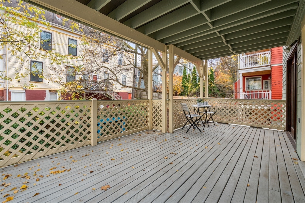 Cambridge, Massachusetts, 02140, United States, 2 Bedrooms Bedrooms, ,1 BathroomBathrooms,Residential,For Sale,1996055