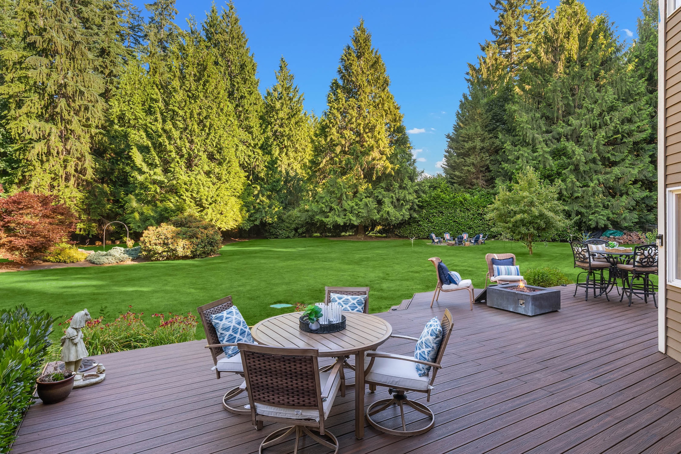  Craftsman Retreat in Sutton Place - 物件實景