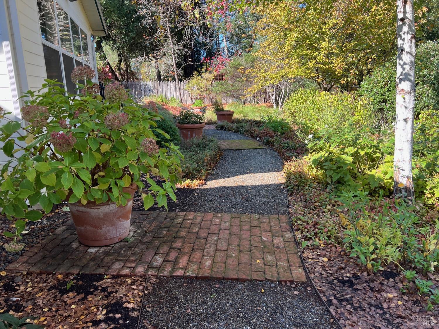 Ukiah, California, 95482, United States, 3 Bedrooms Bedrooms, ,2 BathroomsBathrooms,Residential,For Sale,1997142