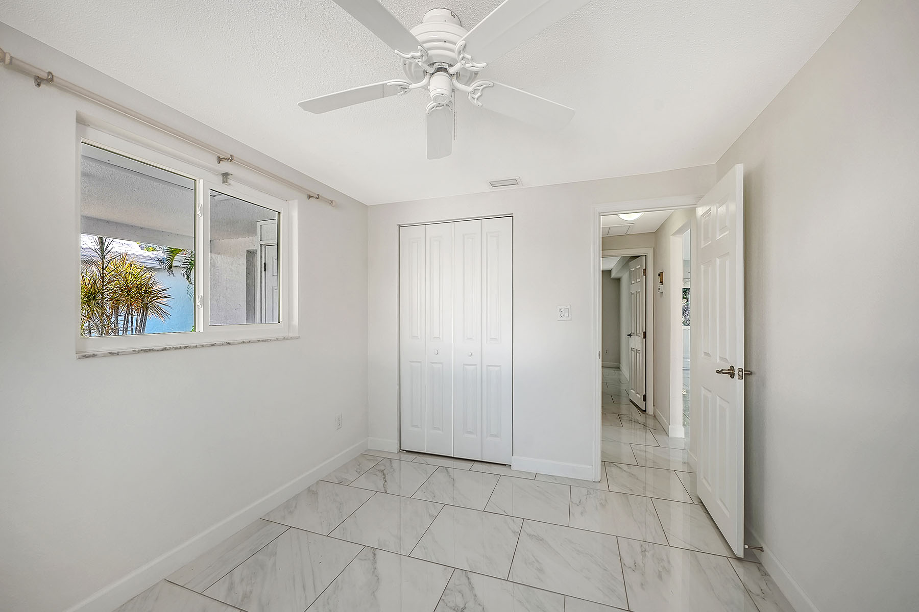  SPANISH MAIN YACHT CLUB CONDO - 物件實景
