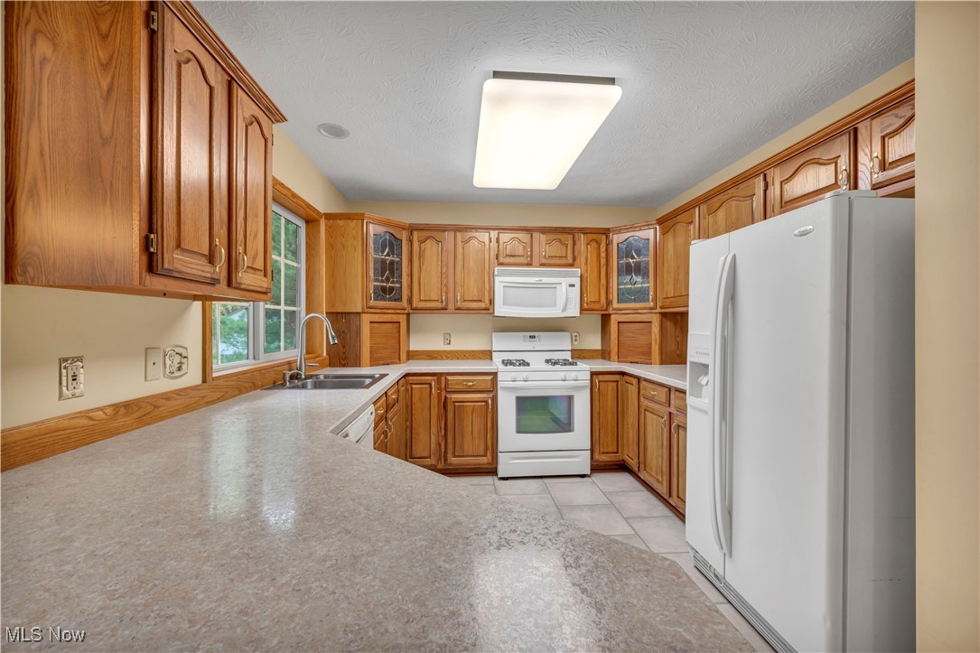 Lagrange, Ohio, 44050, United States, 3 Bedrooms Bedrooms, ,3 BathroomsBathrooms,Residential,For Sale,1988206