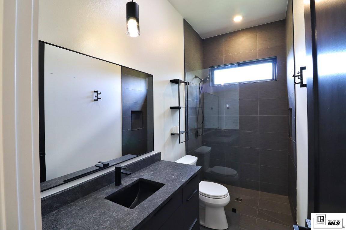 Monroe, Louisiana, 71203, United States, 4 Bedrooms Bedrooms, ,3 BathroomsBathrooms,Residential,For Sale,1906414