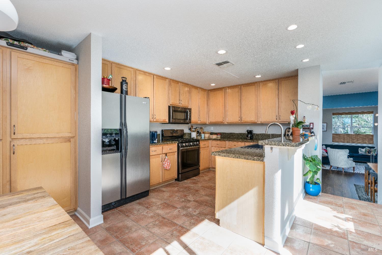 Sebastopol, California, 95472, United States, 3 Bedrooms Bedrooms, ,4 BathroomsBathrooms,Residential,For Sale,1987420