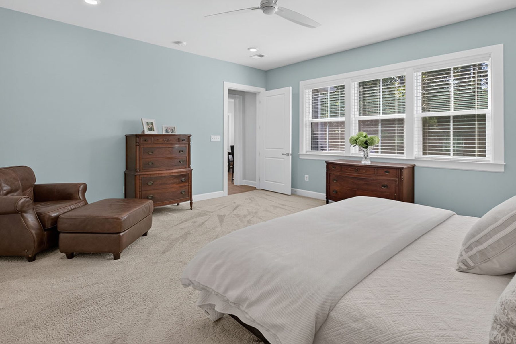  18374 Southampton Drive - 物件實景