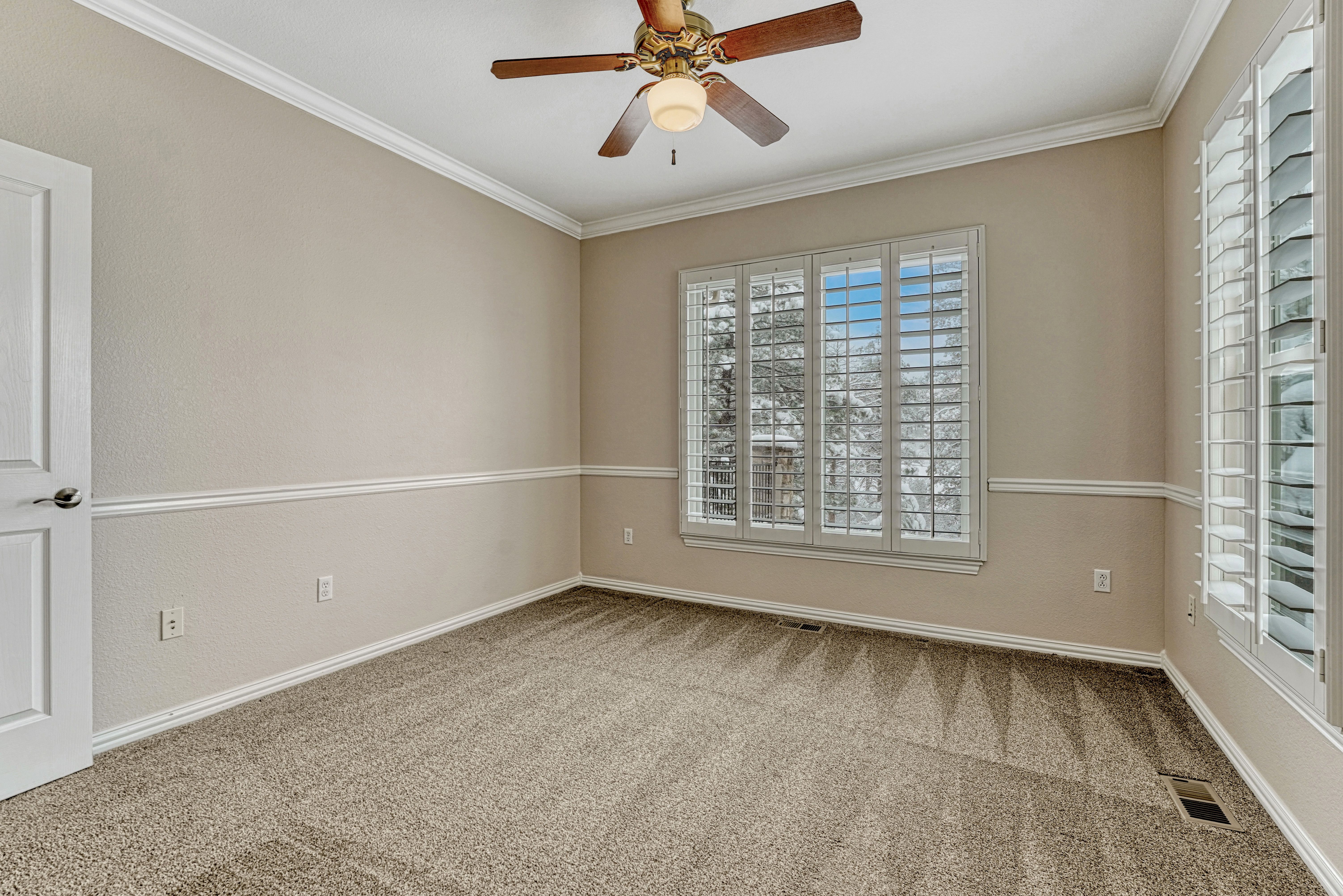  Forest Park Ranch Home with Golf Course Views - 物件實景