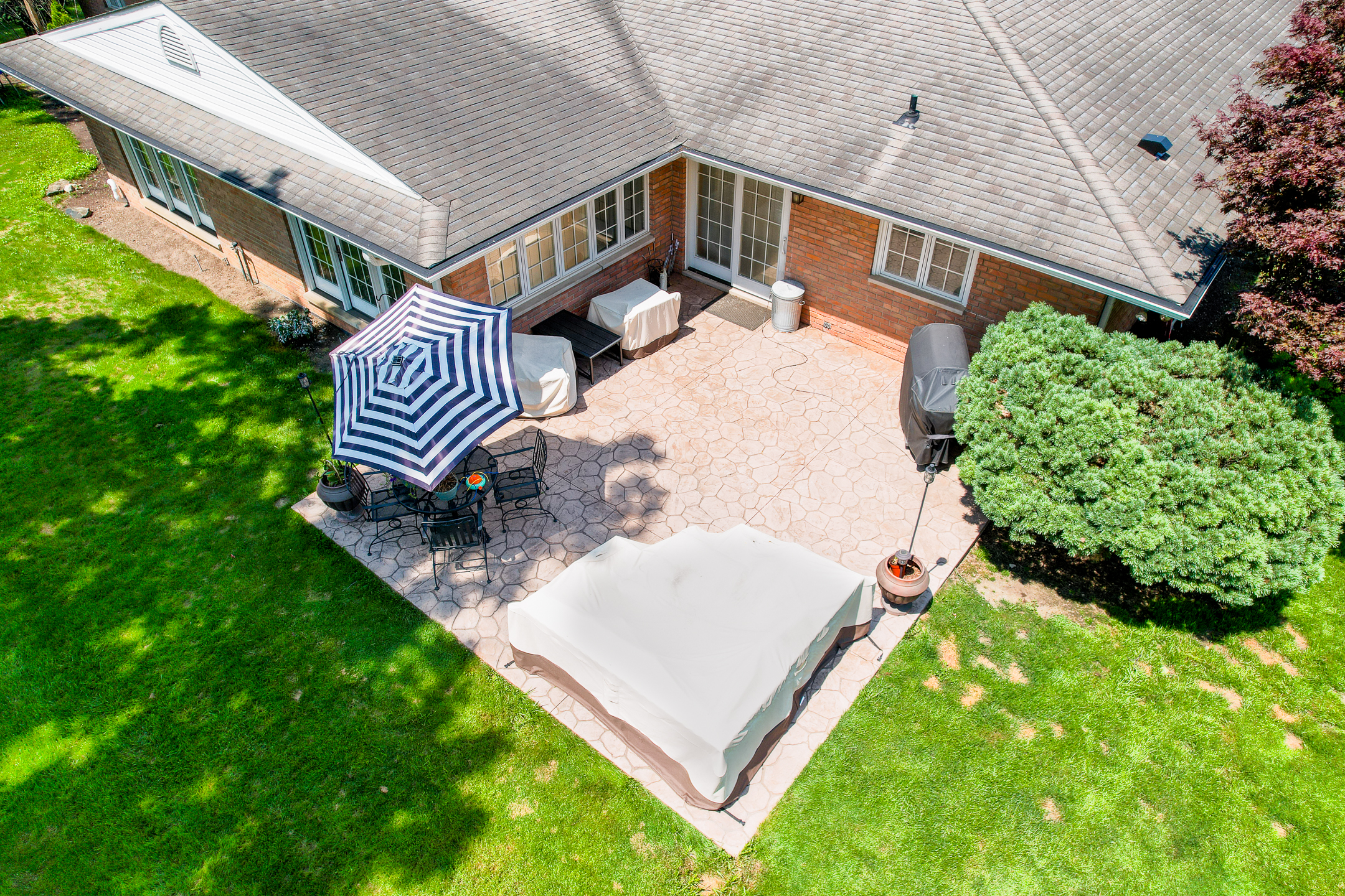 Grand Blanc, Michigan, 48439, United States, 3 Bedrooms Bedrooms, ,3 BathroomsBathrooms,Residential,For Sale,1982628