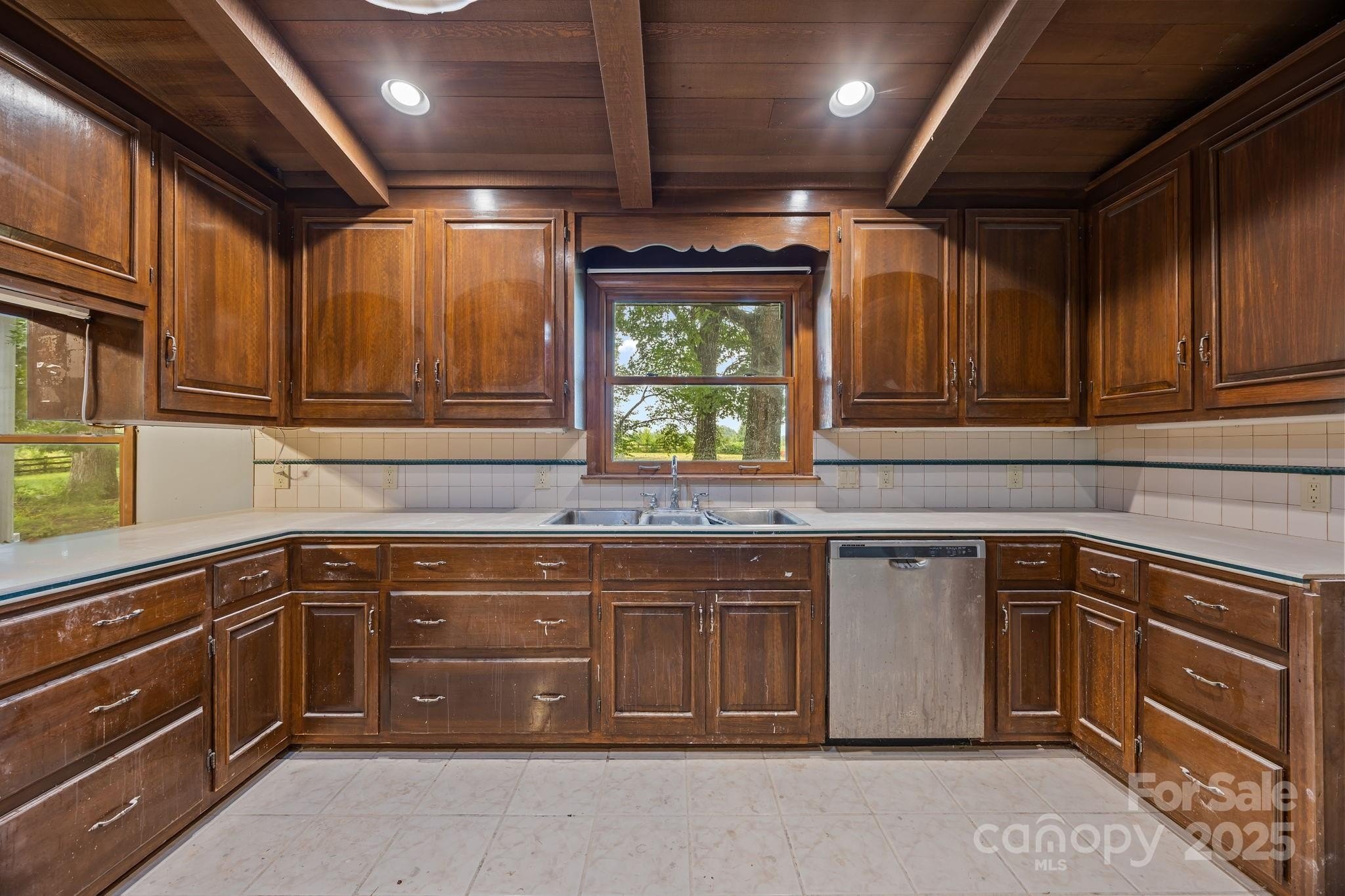 Cleveland, North Carolina, 27013, United States, 4 Bedrooms Bedrooms, ,4 BathroomsBathrooms,Residential,For Sale,1915342