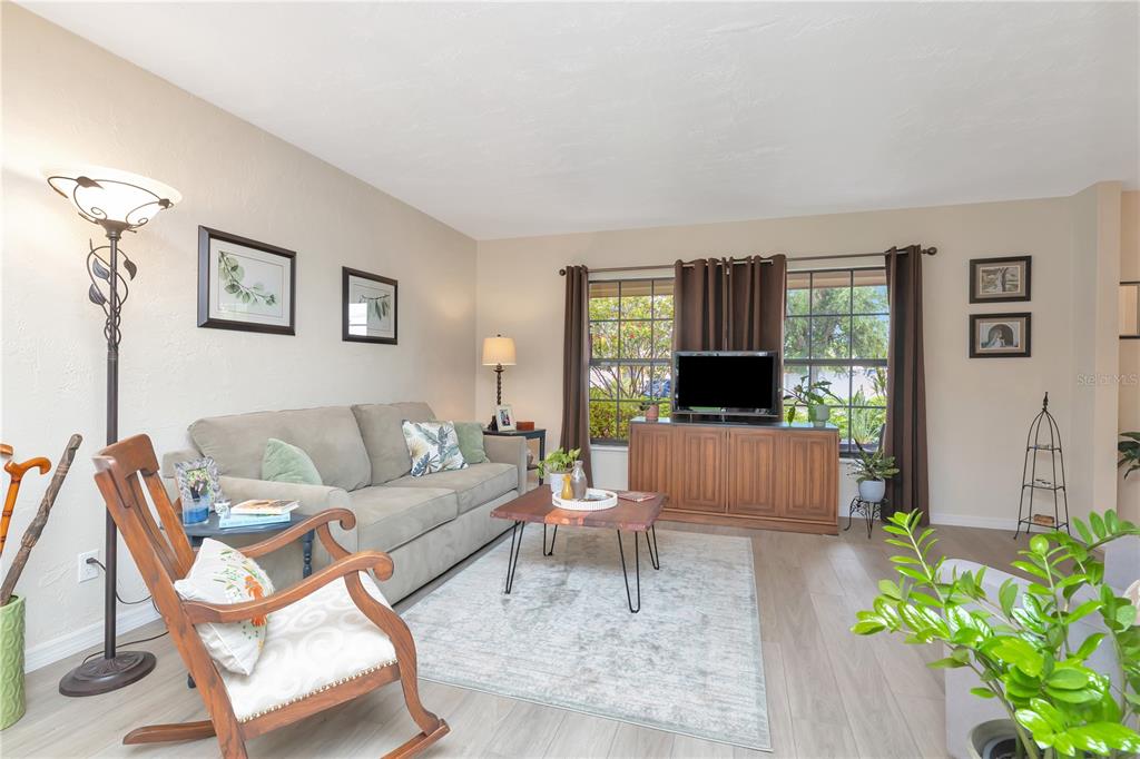 Largo, Florida, 33773, United States, 3 Bedrooms Bedrooms, ,3 BathroomsBathrooms,Residential,For Sale,1839107