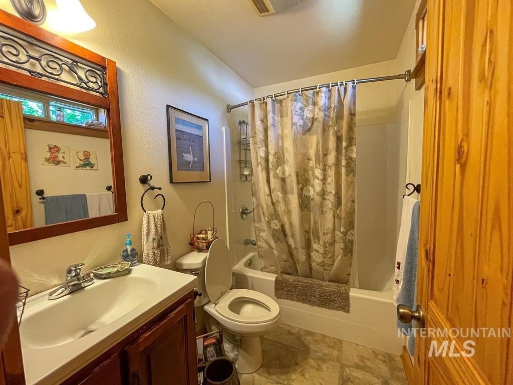Kamiah, Idaho, 83536, United States, 3 Bedrooms Bedrooms, ,2 BathroomsBathrooms,Residential,For Sale,1765627