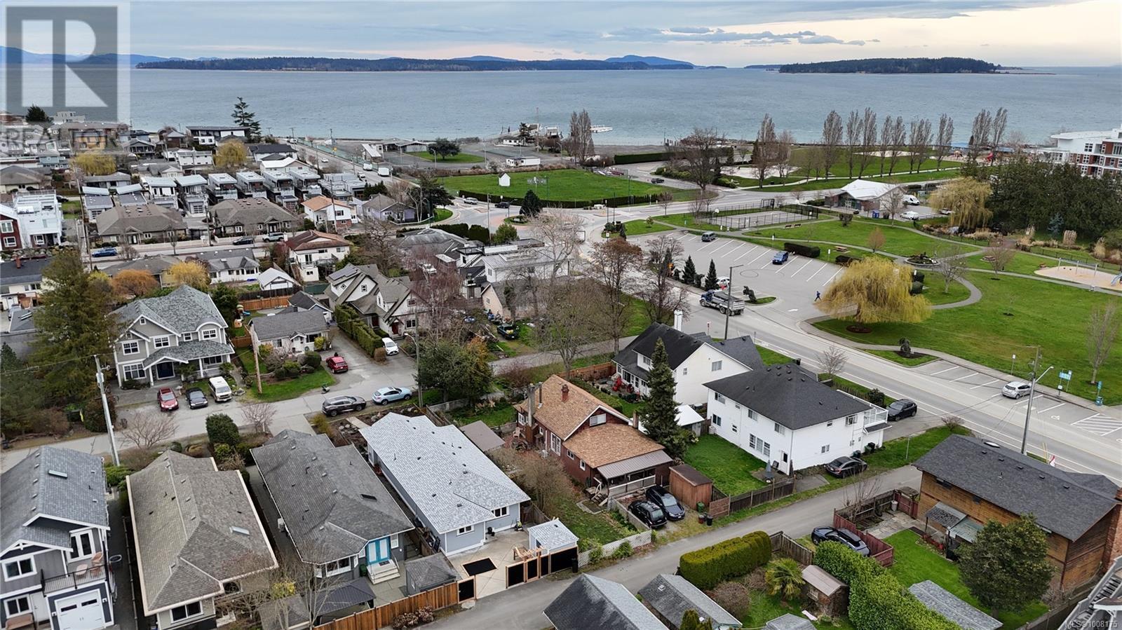 SIDNEY, British Columbia, V8L 2W2, CA, 2 Bedrooms Bedrooms, ,1 BathroomBathrooms,Residential,For Sale,1902048