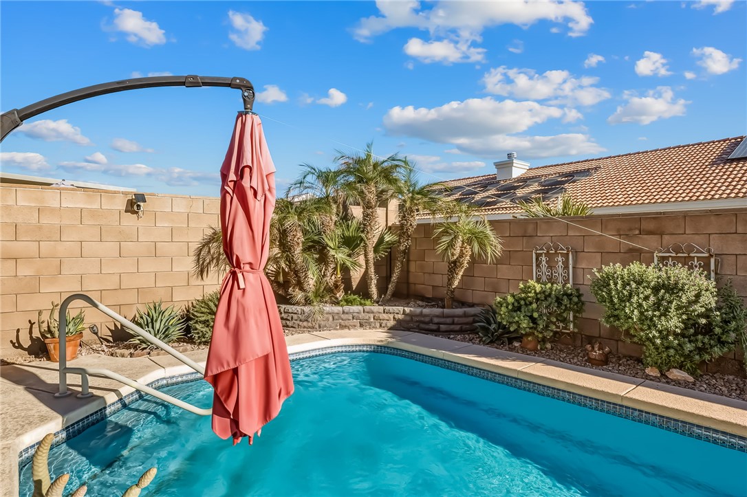 Bullhead City, Arizona, 86442, United States, 4 Bedrooms Bedrooms, ,2 BathroomsBathrooms,Residential,For Sale,1988926