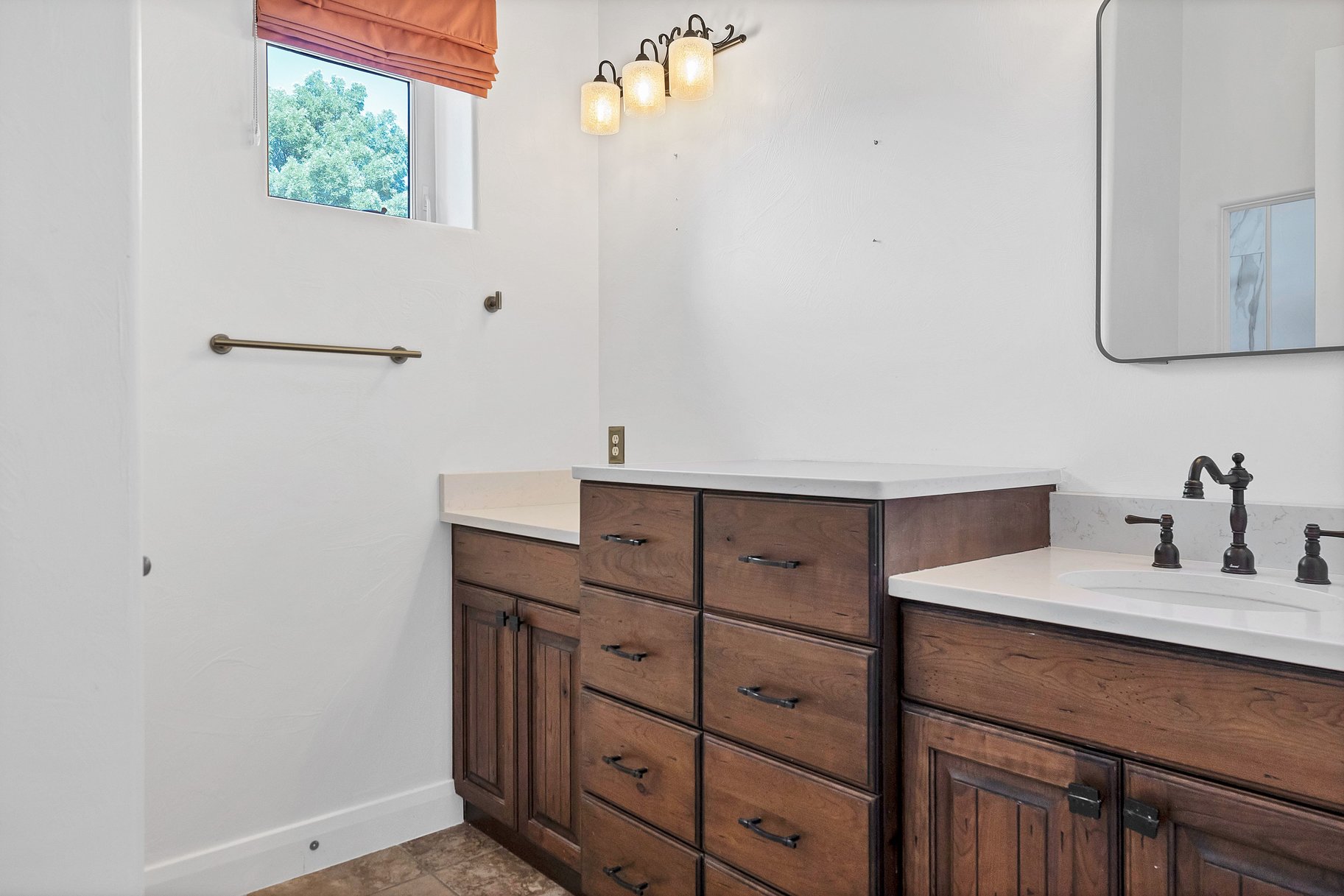  Indoor-Outdoor Living With Privacy, Space & Style In Washington Fields - 物件實景