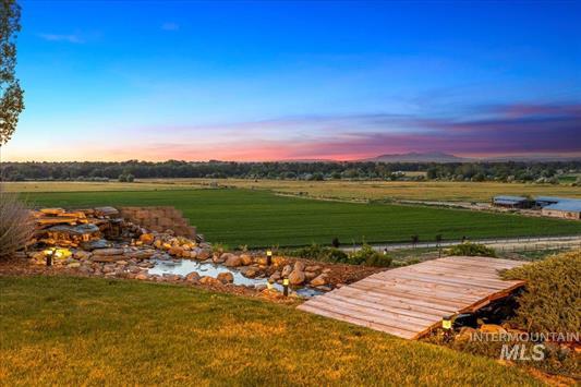 Caldwell, Idaho, 83605, United States, 2 Bedrooms Bedrooms, ,3 BathroomsBathrooms,Residential,For Sale,1979980