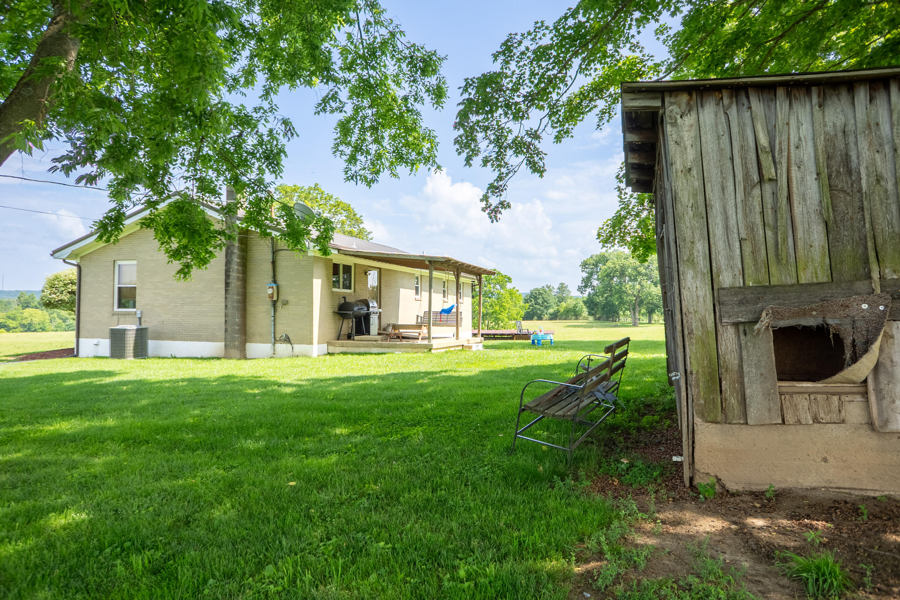 Paint Lick, Kentucky, 40461, United States, 5 Bedrooms Bedrooms, ,1 BathroomBathrooms,Residential,For Sale,1847619