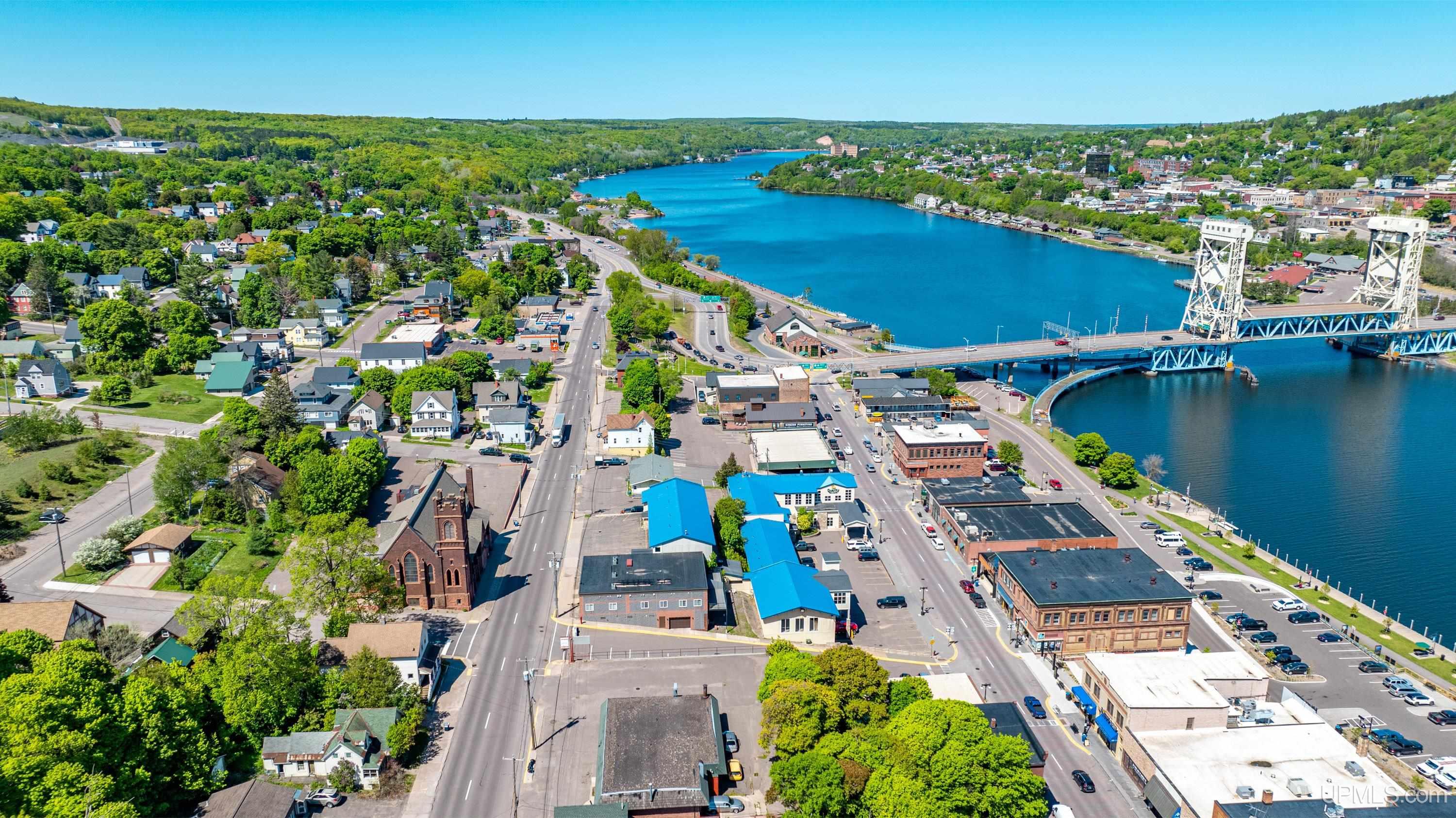 Houghton, Michigan, 49931, United States, 5 Bedrooms Bedrooms, ,2 BathroomsBathrooms,Residential,For Sale,1977730