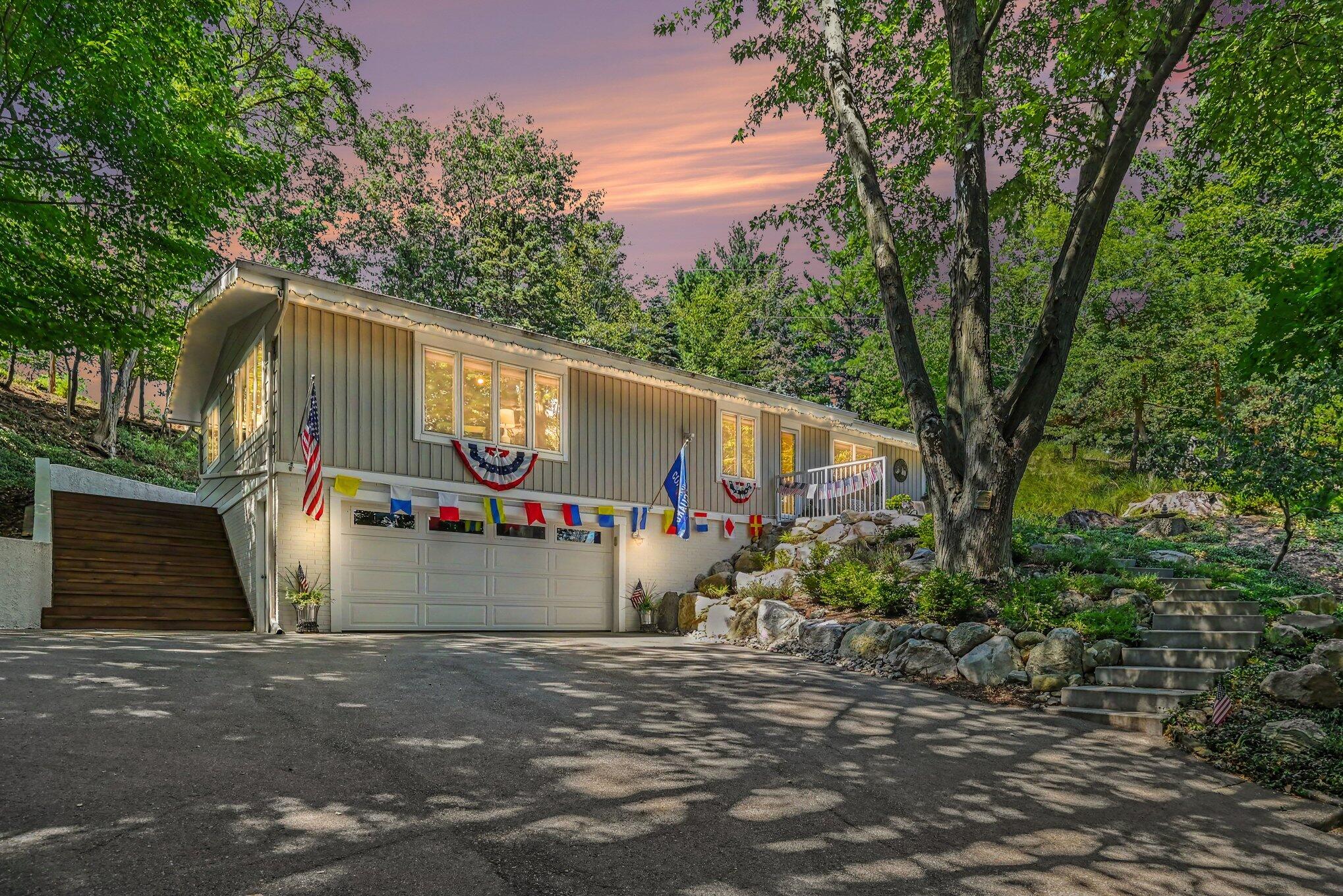 Slayton Ave, Grand Haven, MI 49417 #1