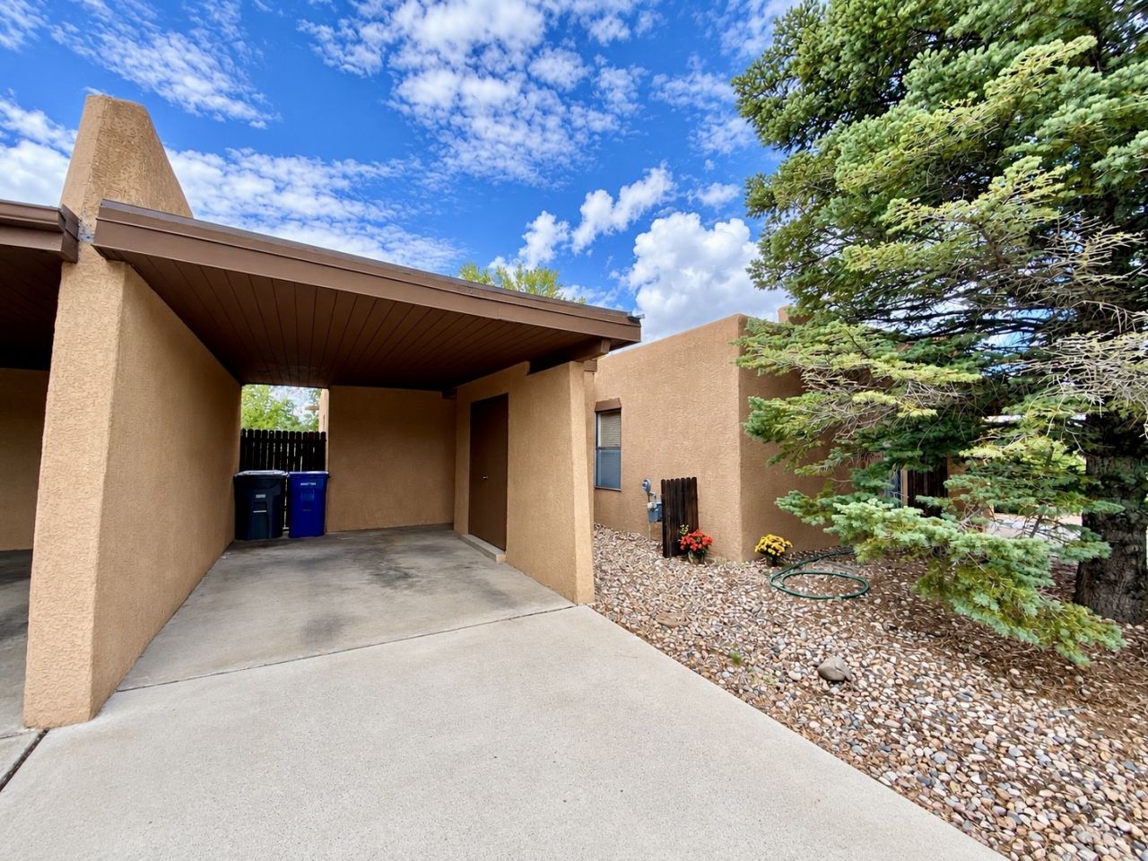 Paseo DE Los Pueblos , Santa Fe, NM 87507