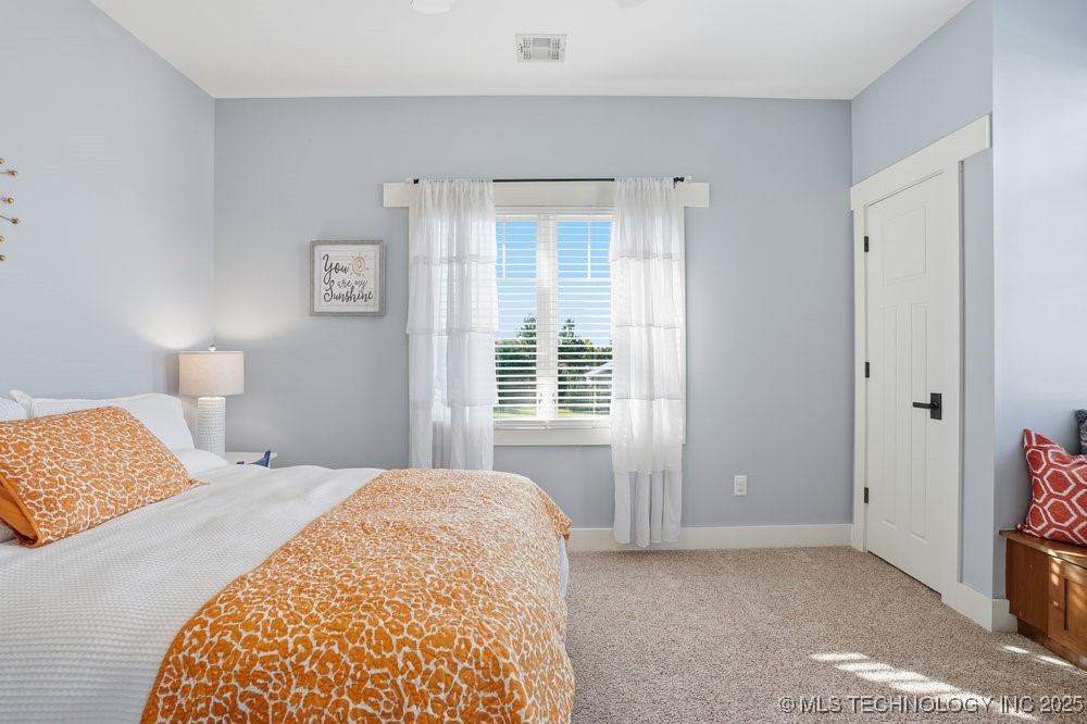 Jenks, Oklahoma, 74037, United States, 5 Bedrooms Bedrooms, ,6 BathroomsBathrooms,Residential,For Sale,1989076