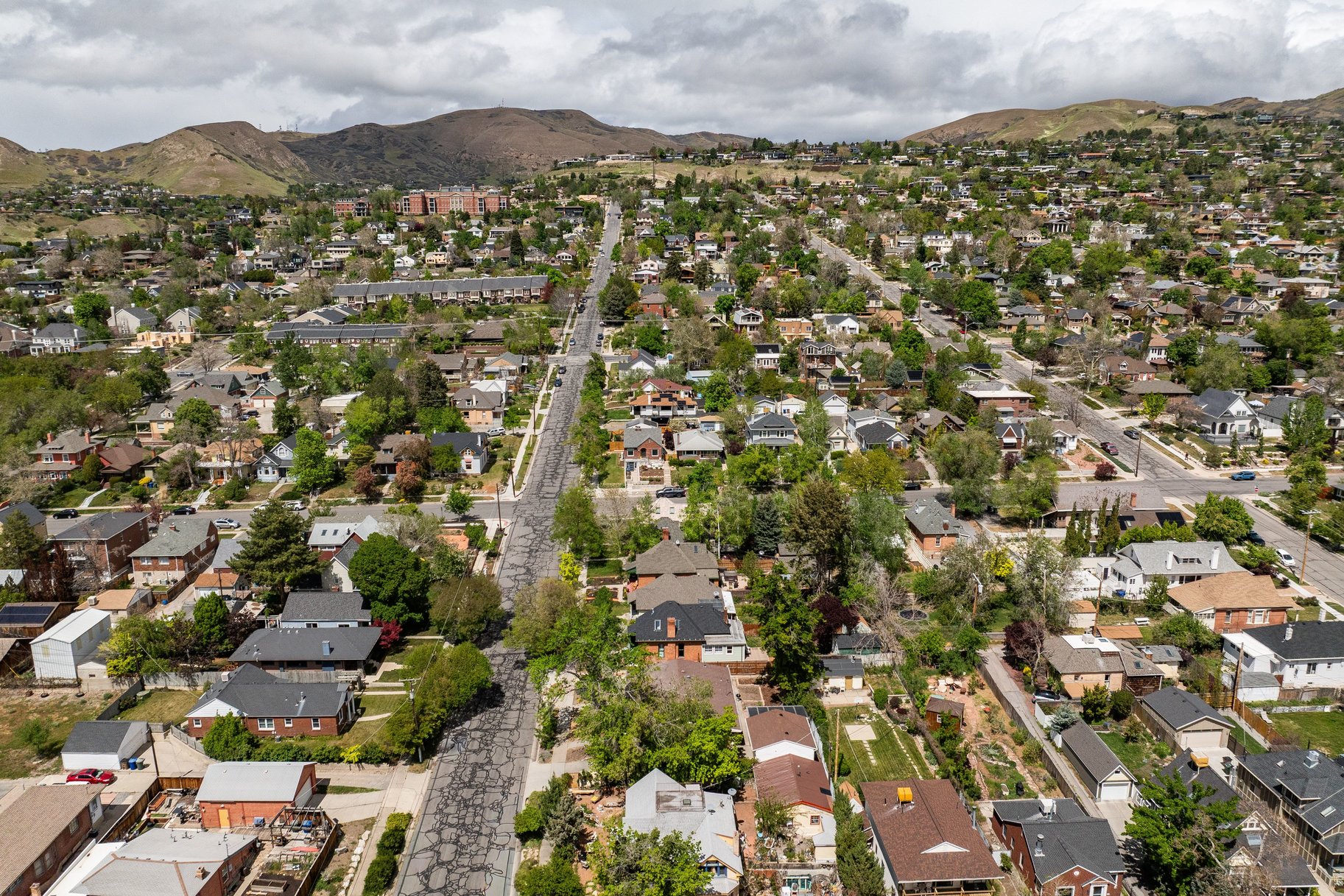  Charming Avenues Home Blending Timeless Character with Everyday Comfort - 物件實景