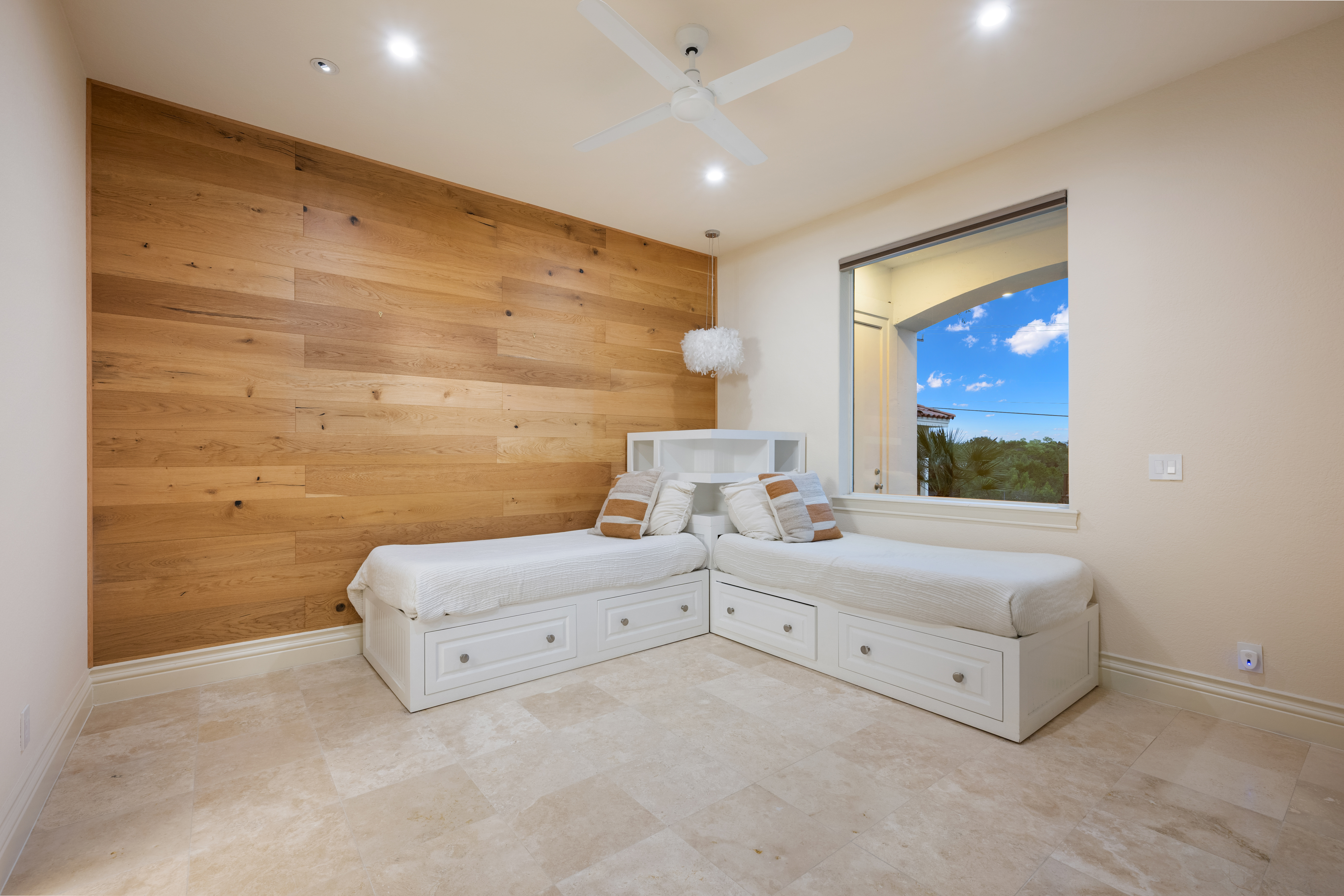  Elevated Dominion Living in Vineyard Estates - 物件實景