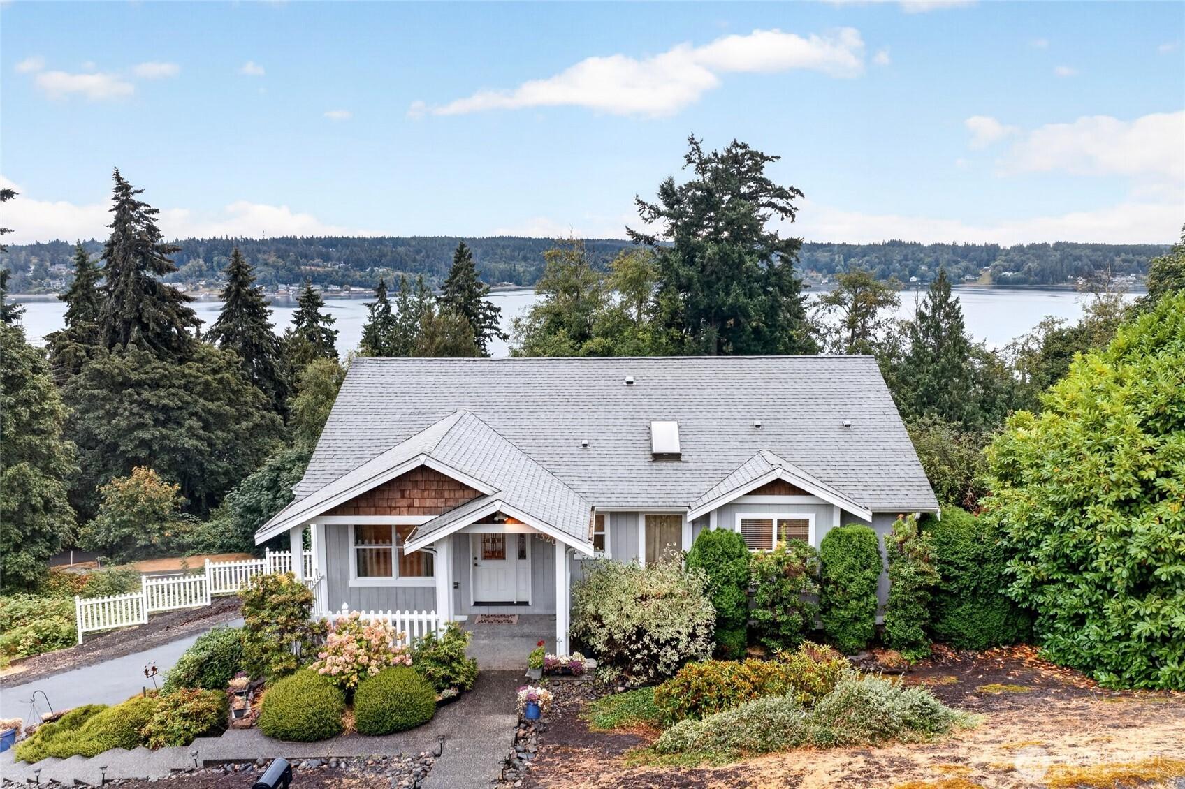 Emerald Dr, Gig Harbor, WA 98329