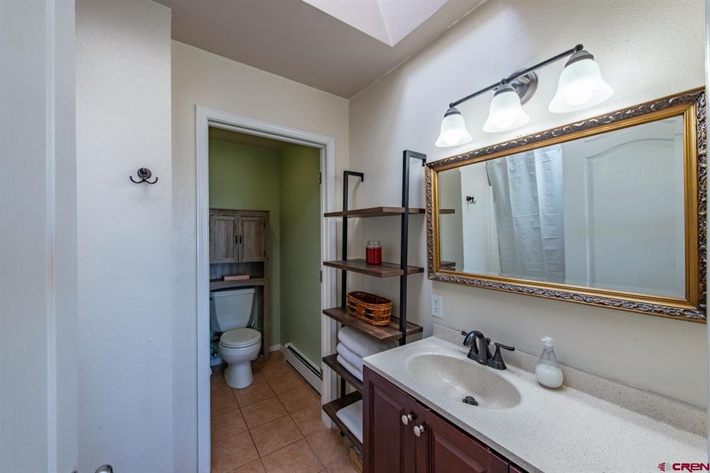 Austin, Colorado, 81410, United States, 4 Bedrooms Bedrooms, ,3 BathroomsBathrooms,Residential,For Sale,1976100