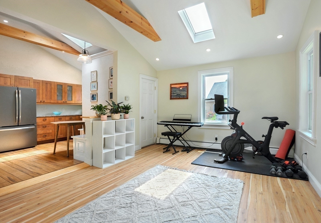 Hingham, Massachusetts, 02043, United States, 3 Bedrooms Bedrooms, ,2 BathroomsBathrooms,Residential,For Sale,1846481