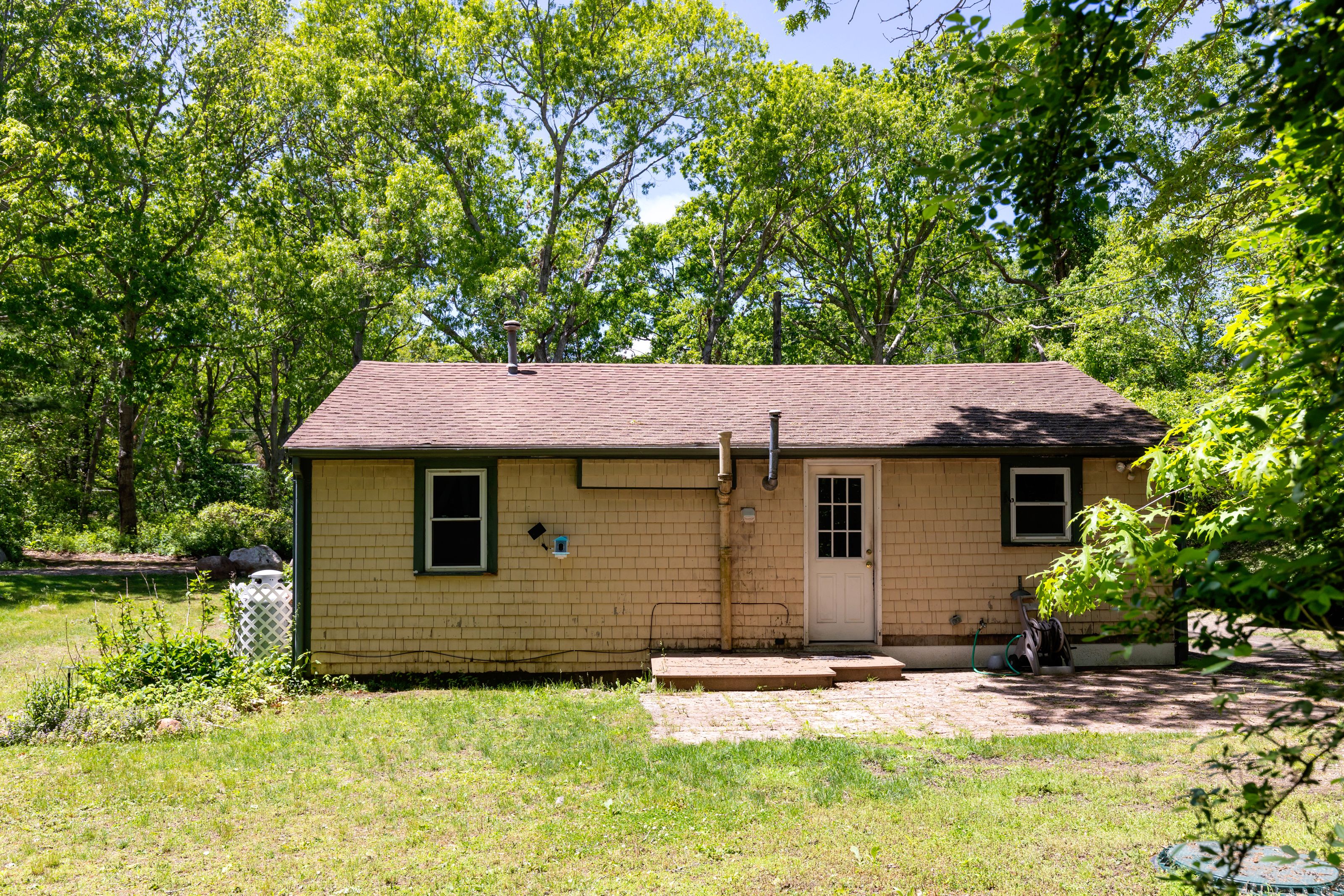  8 Pond View Circle, Plymouth, MA, 02360 - 物件實景