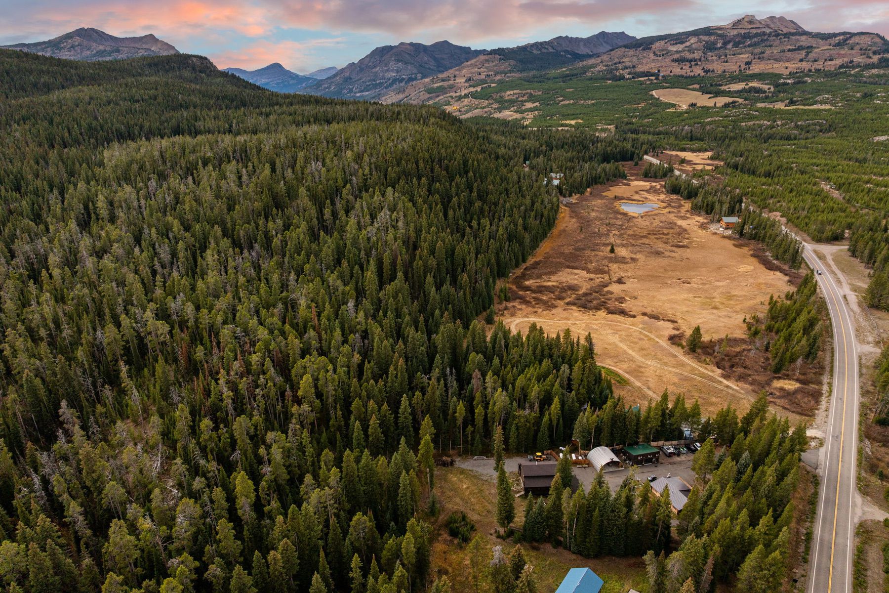  708 US Highway 212 W - 物件實景