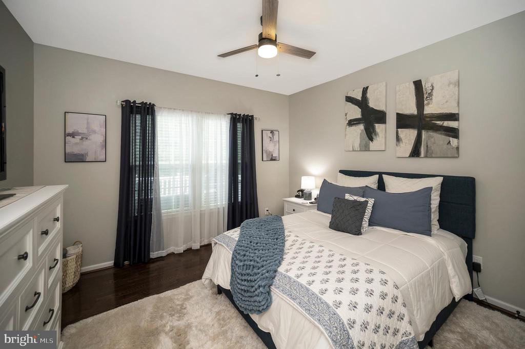 Fredericksburg, Virginia, 22406, United States, 5 Bedrooms Bedrooms, ,6 BathroomsBathrooms,Residential,For Sale,1981857