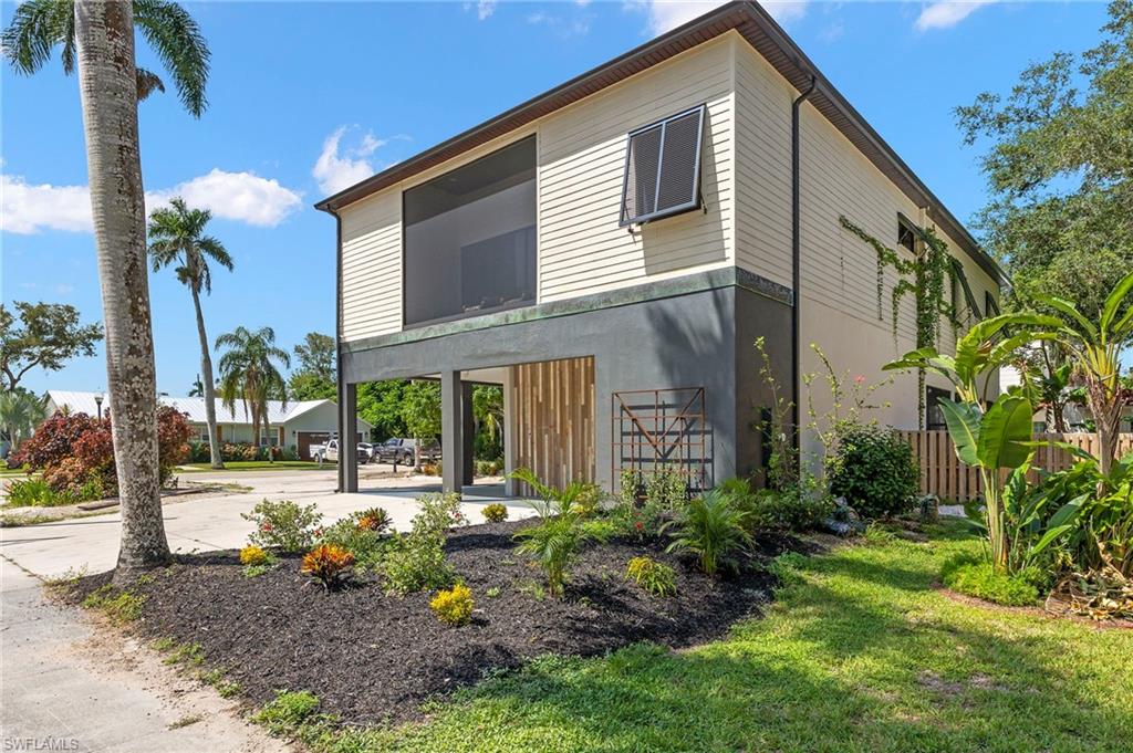 Fort Myers, Florida, 33901, United States, 5 Bedrooms Bedrooms, ,4 BathroomsBathrooms,Residential,For Sale,1687446