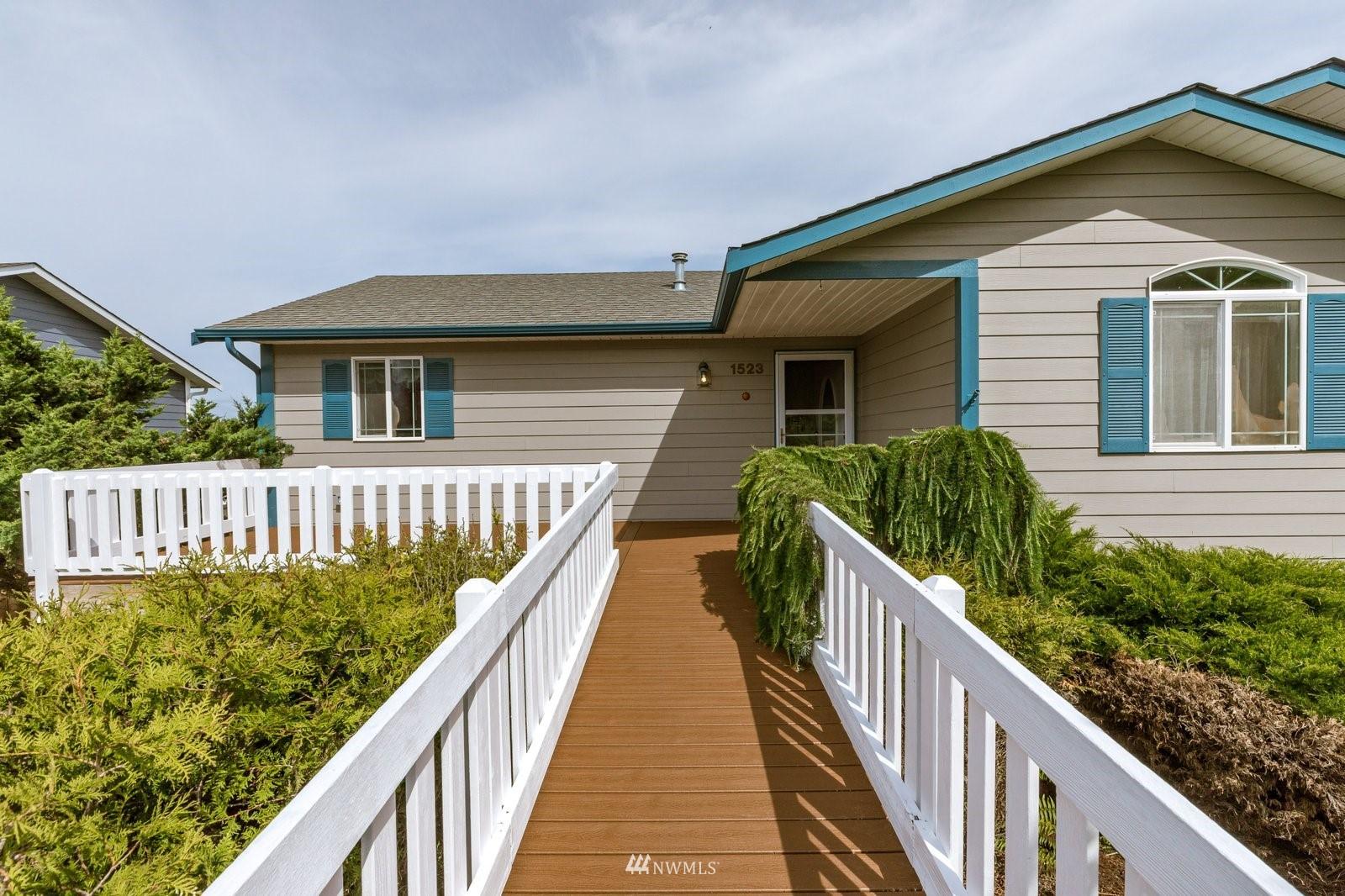 1523 VICTORY STREET, OAK HARBOR, Washington, 98277, United States, 4 Bedrooms Bedrooms, ,3 BathroomsBathrooms,Residential,For Sale,1523 VICTORY STREET,1626183