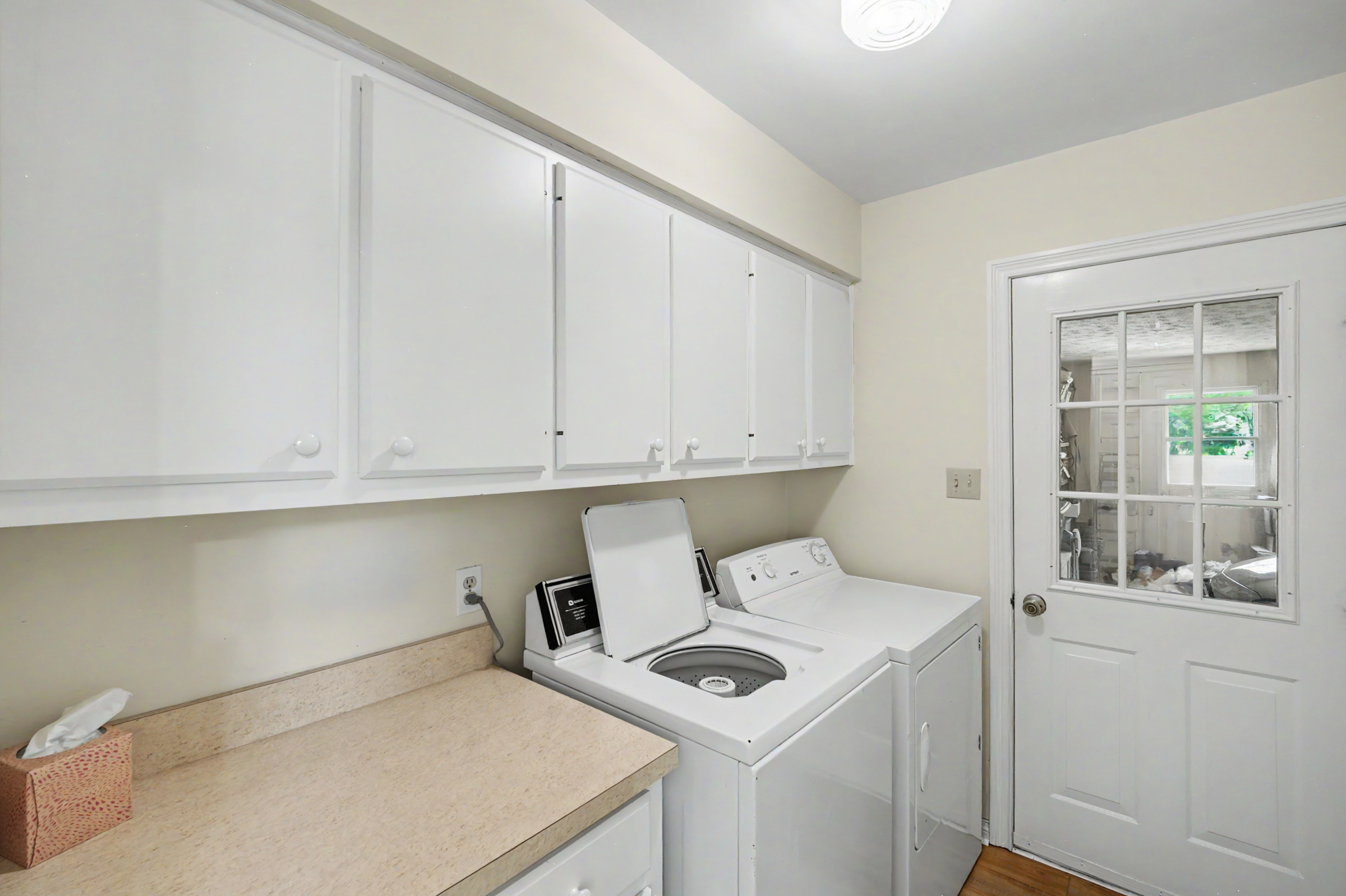  2033 Longview Drive - 物件實景